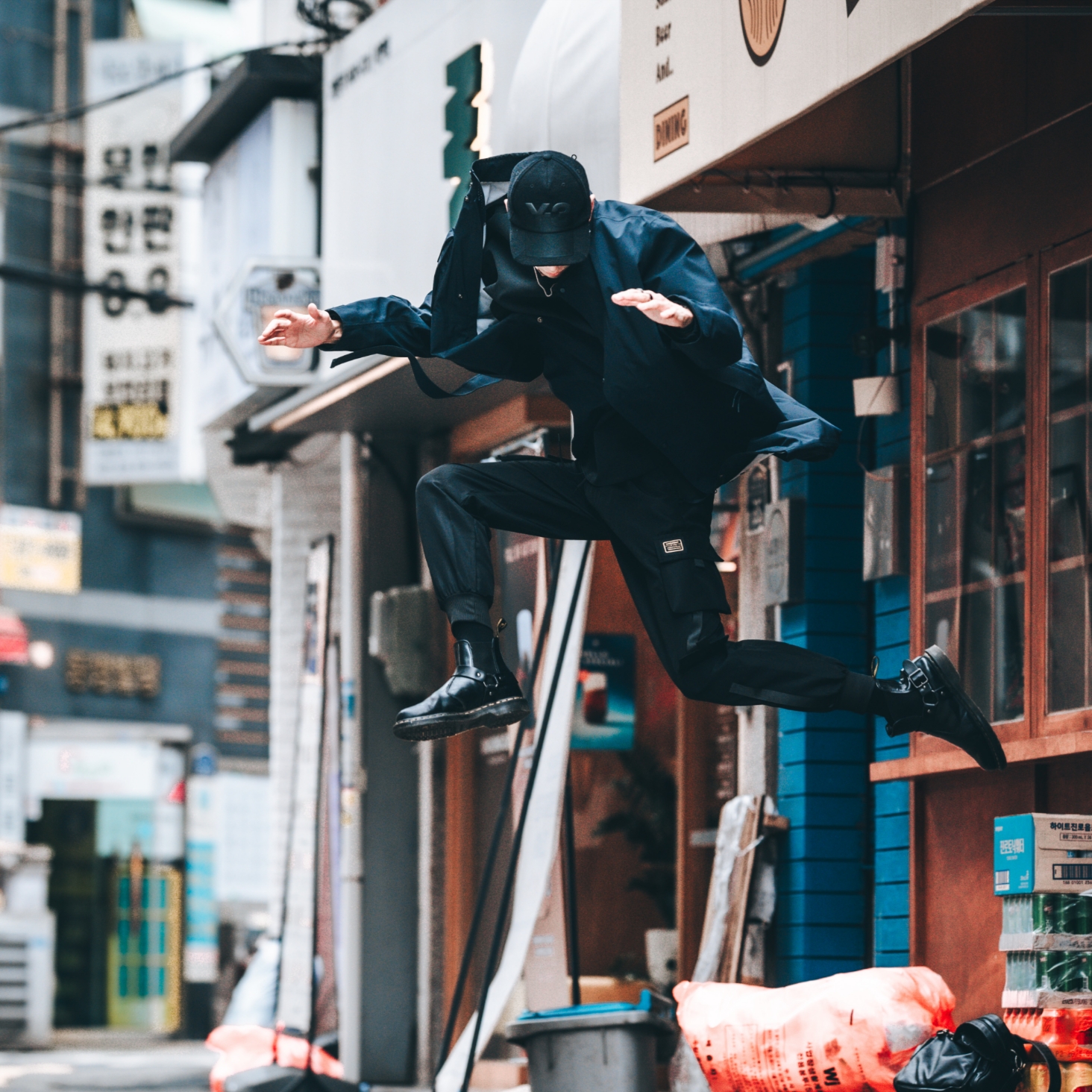 C.P. Company Metropolis Series Gore-Tex 3L Infinium Belted Coat Total Eclipse Blue - 23SS 착용 스타일 - 1