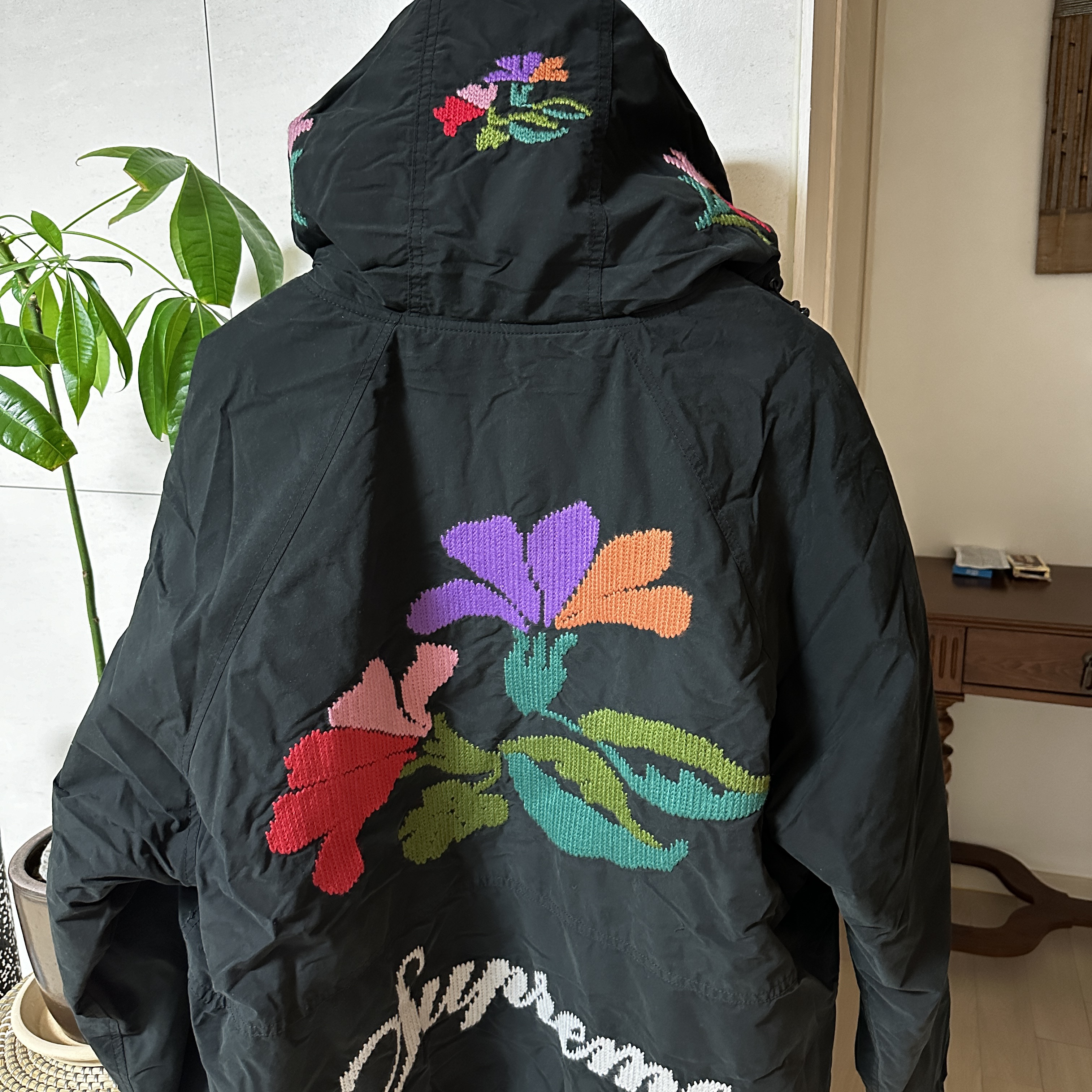 Supreme Needlepoint Hooded Jacket Black - 23FW 착용 스타일