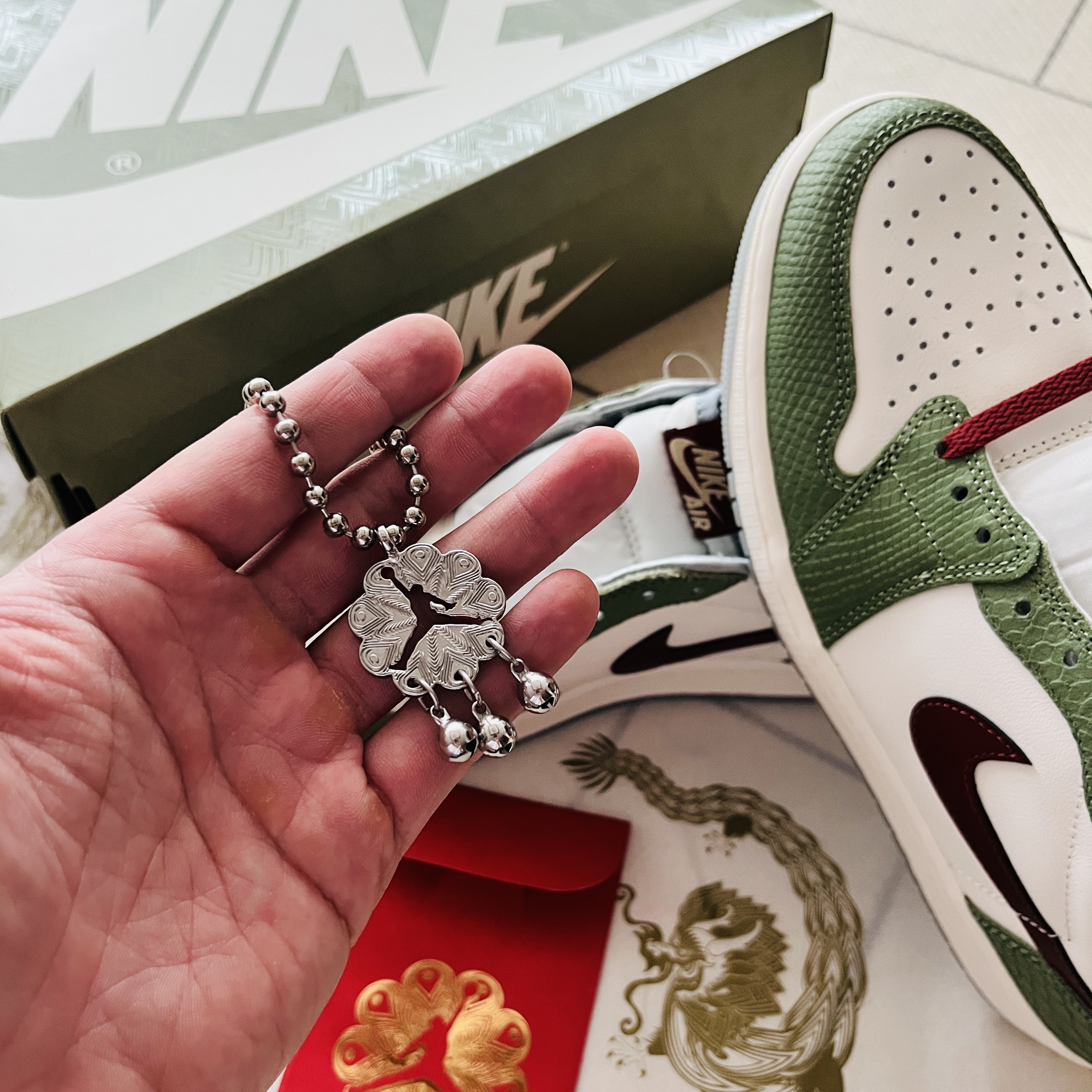 Jordan 1 Retro Low OG Chinese New Year 착용 스타일 - 4