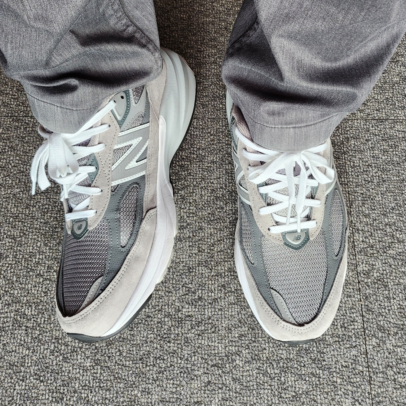 New Balance 990v6 Made in USA Grey - D Standard 착용 스타일