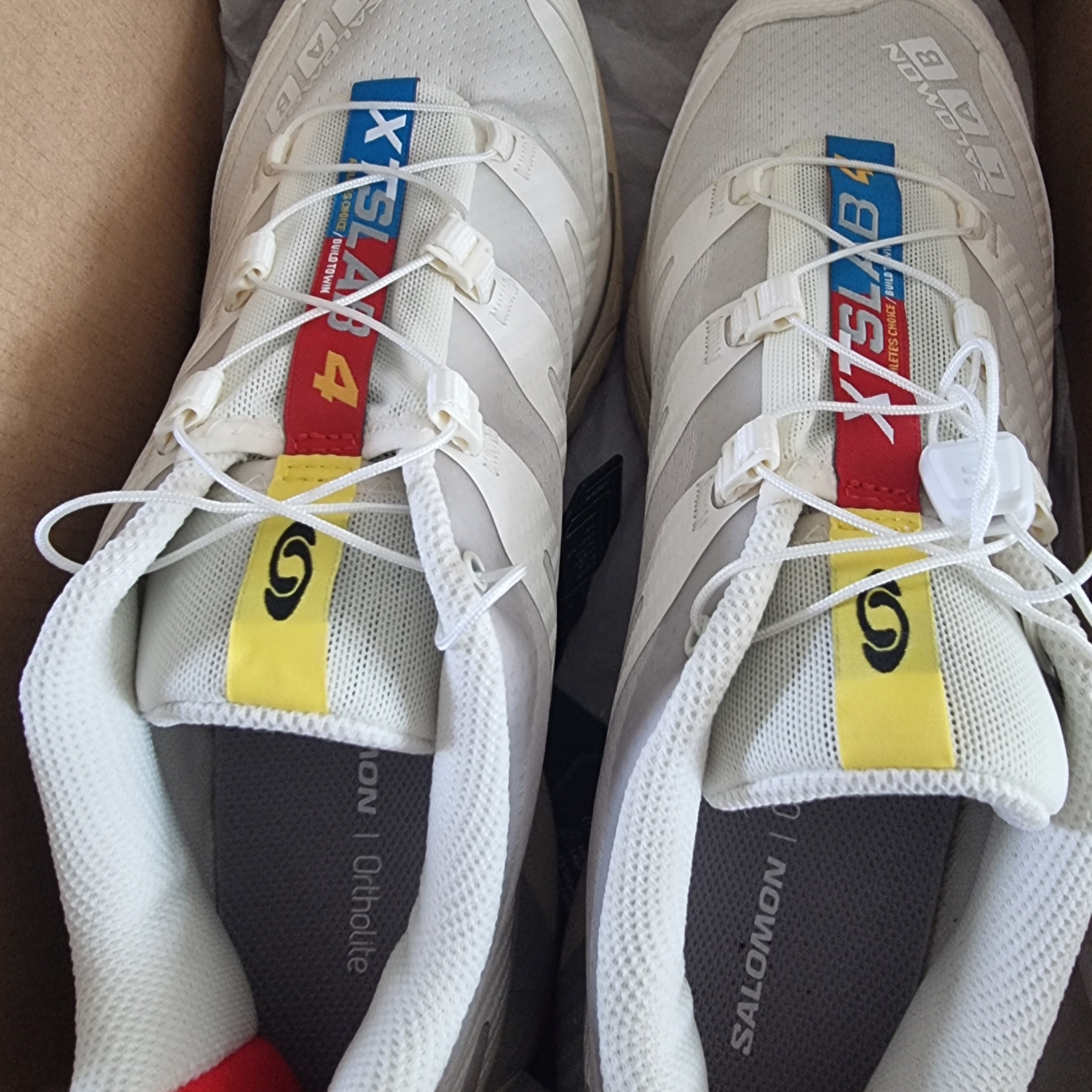 Salomon XT-4 Vanilla Ice 착용 스타일