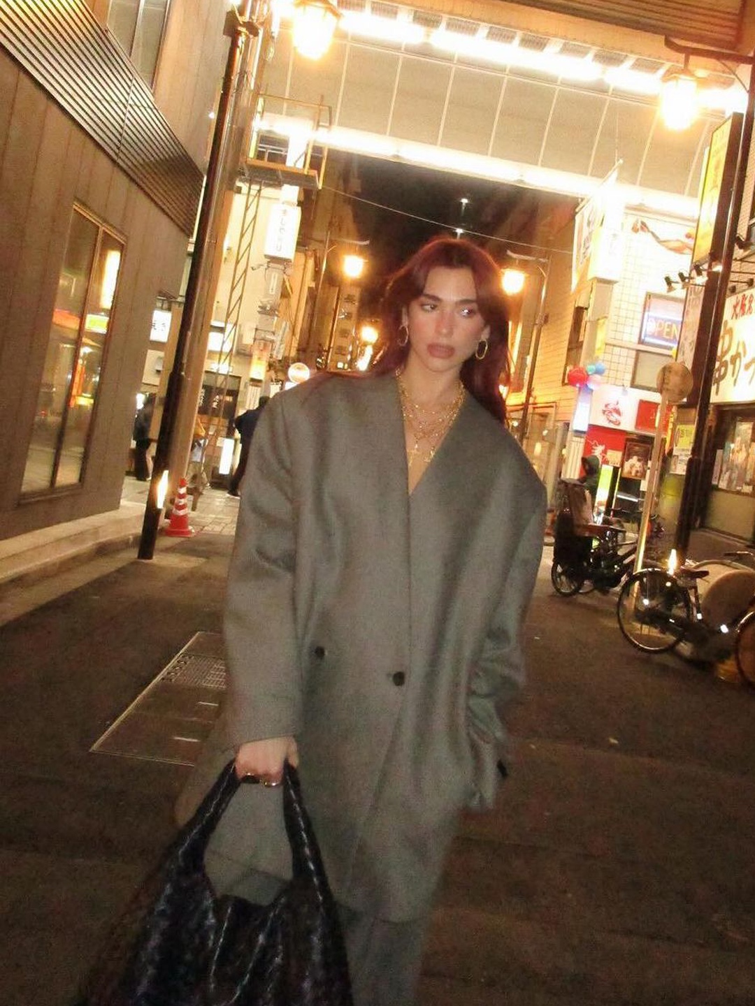 Bottega Veneta Large Hop Fondant 착용 스타일 - 4