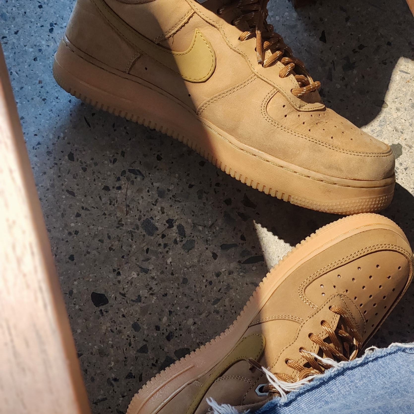 Nike Air Force 1 '07 WB Flax 착용 스타일