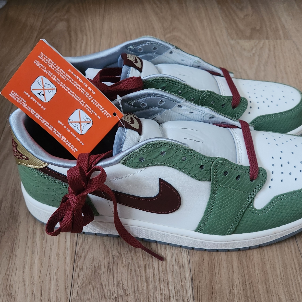 Jordan 1 Retro Low OG Chinese New Year 착용 스타일 - 4