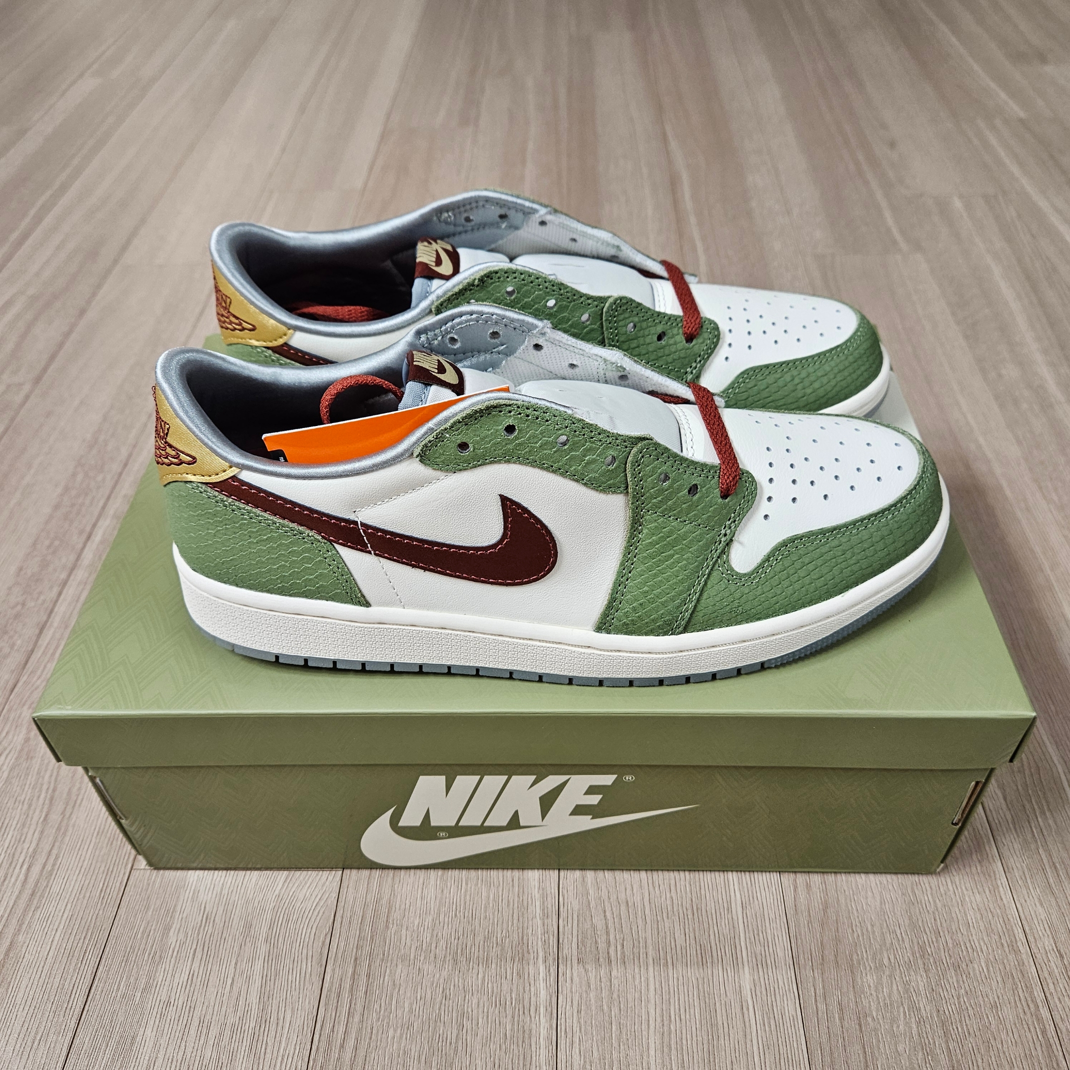 Jordan 1 Retro Low OG Chinese New Year 착용 스타일