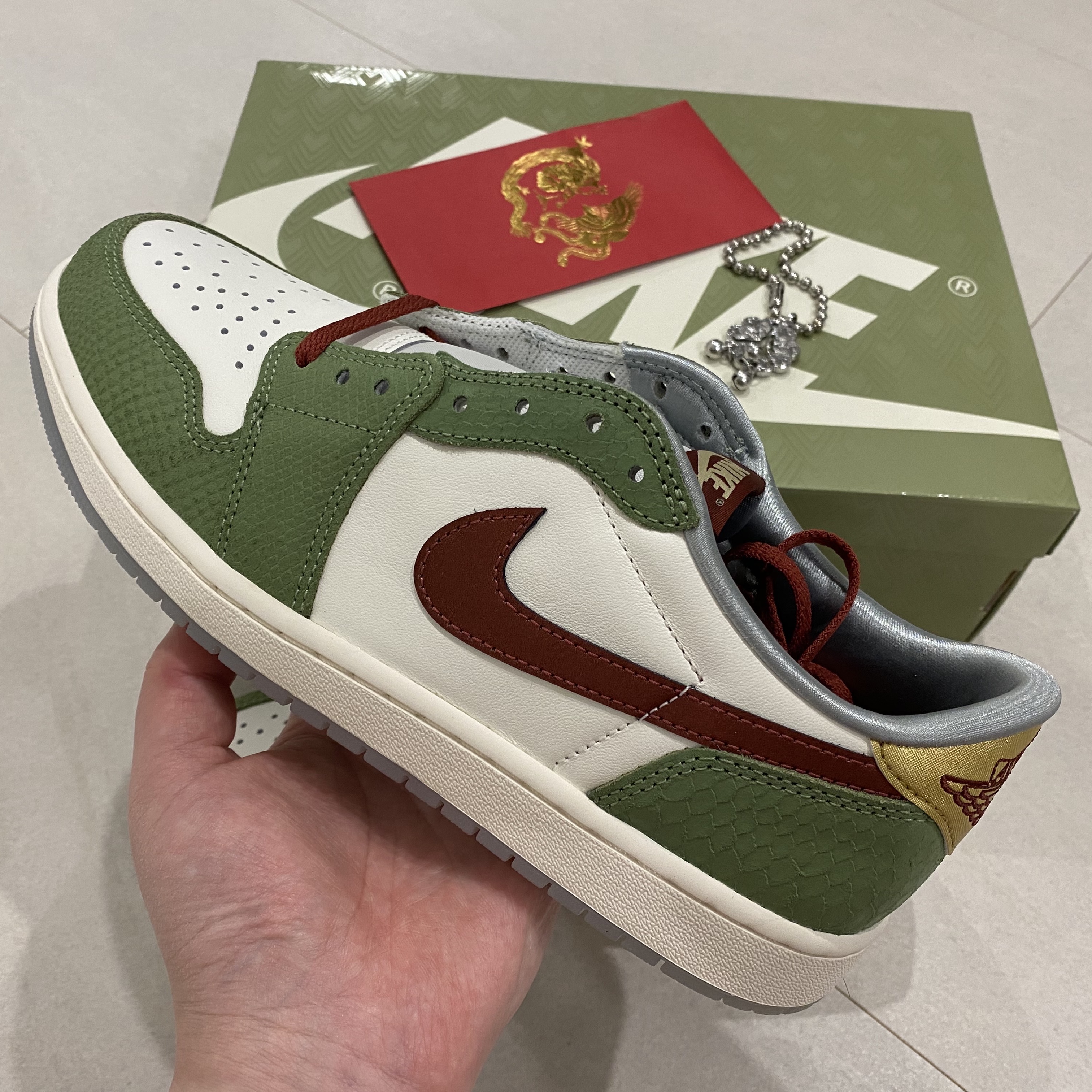 Jordan 1 Retro Low OG Chinese New Year 착용 스타일