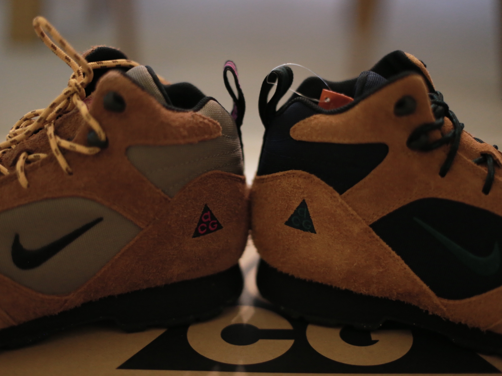 Nike ACG Torre Mid Waterproof Burnt Sienna and Obsidian, Nike ACG Torre Mid Waterproof Pecan and Olive Grey 착용 스타일 - 7