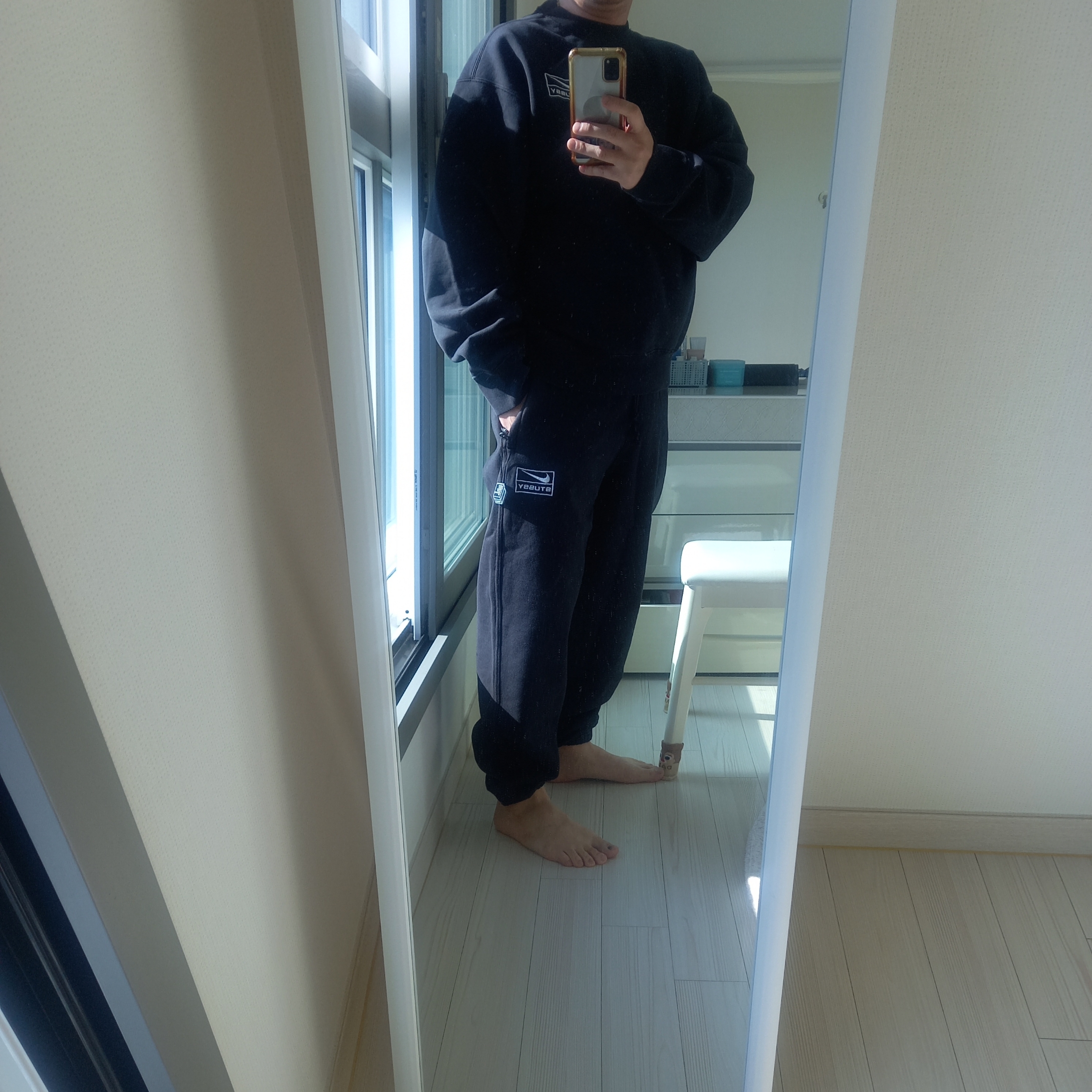 Nike x Stussy Washed Fleece Pants Black (FN5235-010) 착용 스타일 - 3
