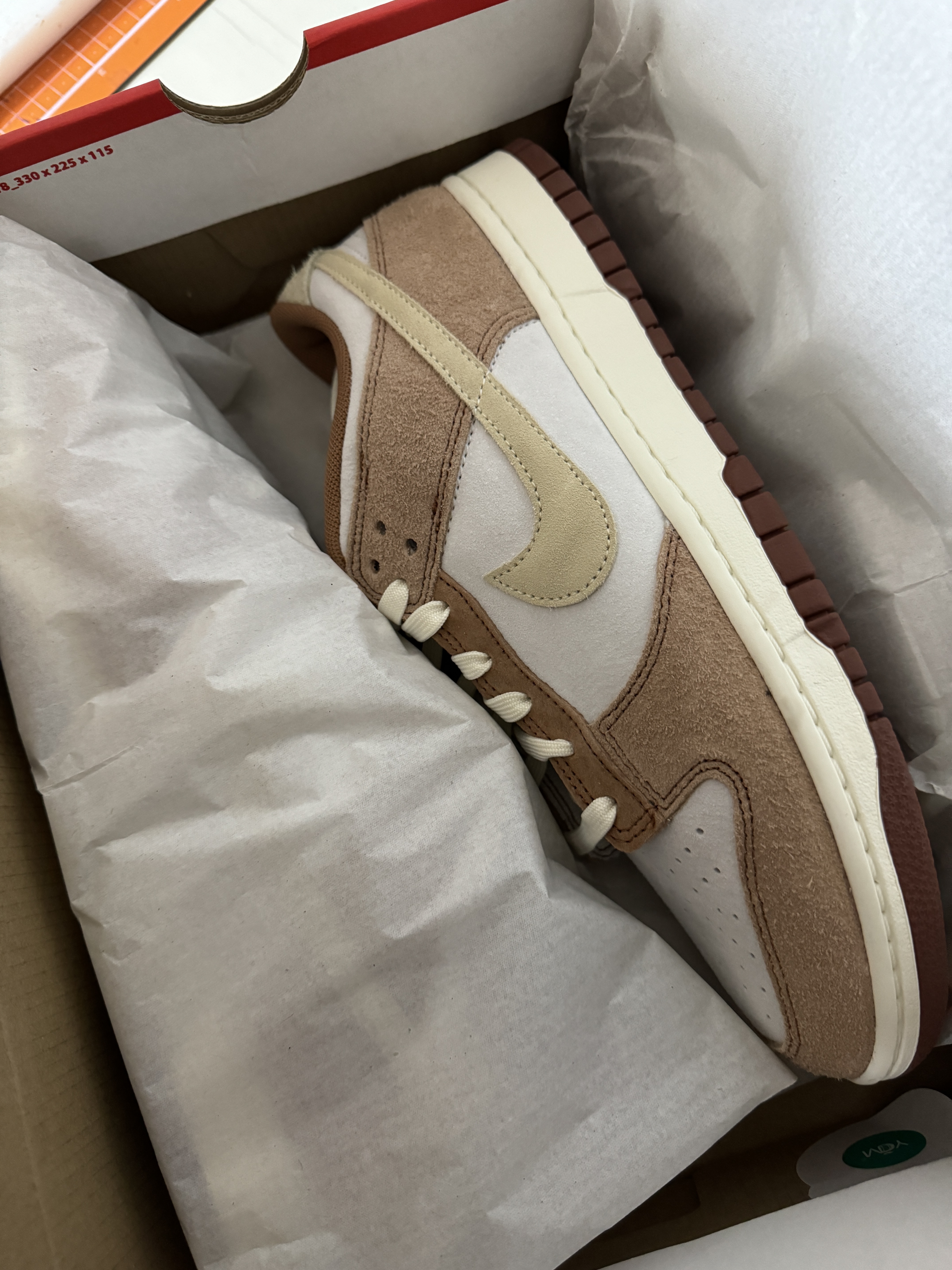 Nike Dunk Low Pro Premium Medium Curry 착용 스타일