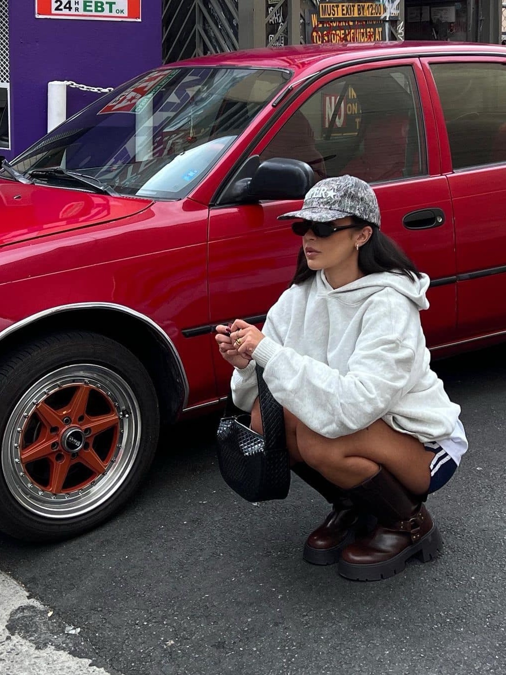 IAB Studio Pigment Hoodie Royal Blue - 22FW, Yeezy Gap Engineered By Balenciaga Dove Hoodie Black 착용 스타일 - 6