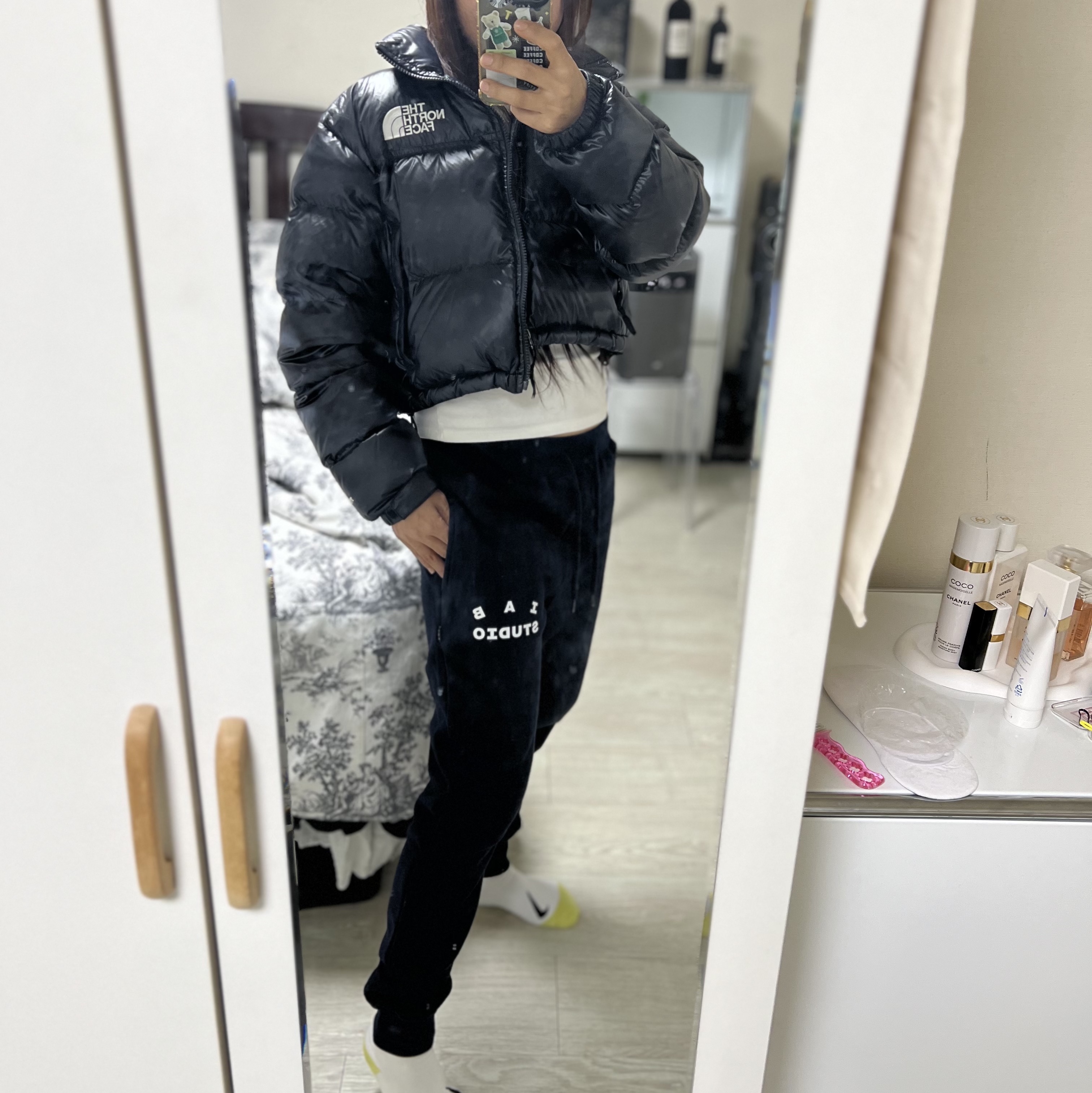 IAB Studio Sweatpants Navy - 21SS 착용 스타일 - 1