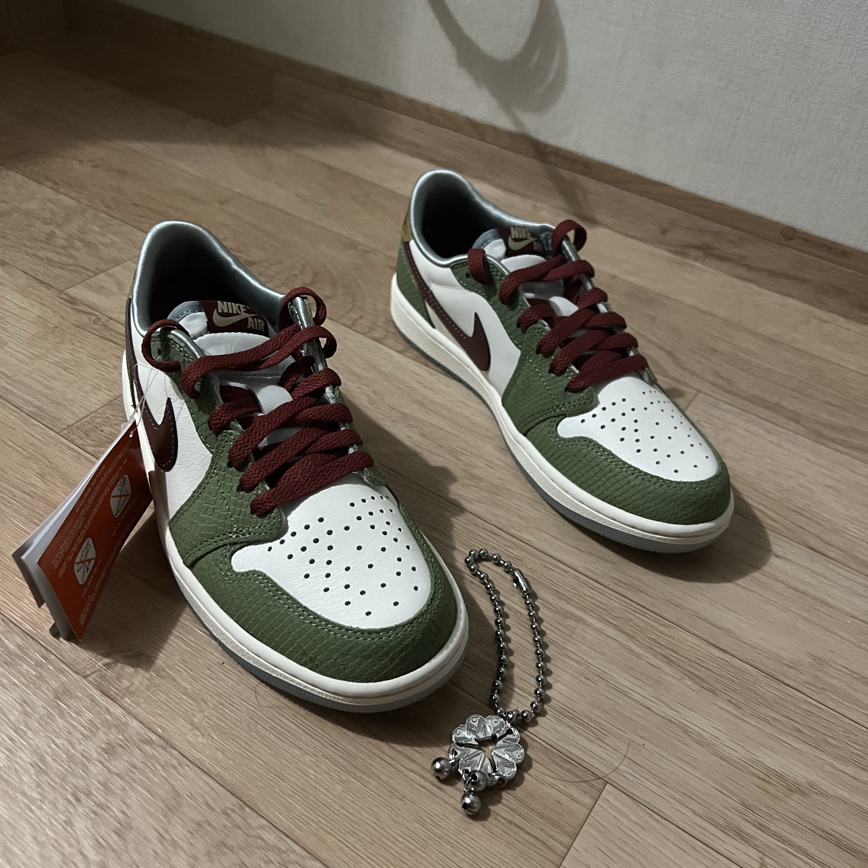 Jordan 1 Retro Low OG Chinese New Year 착용 스타일