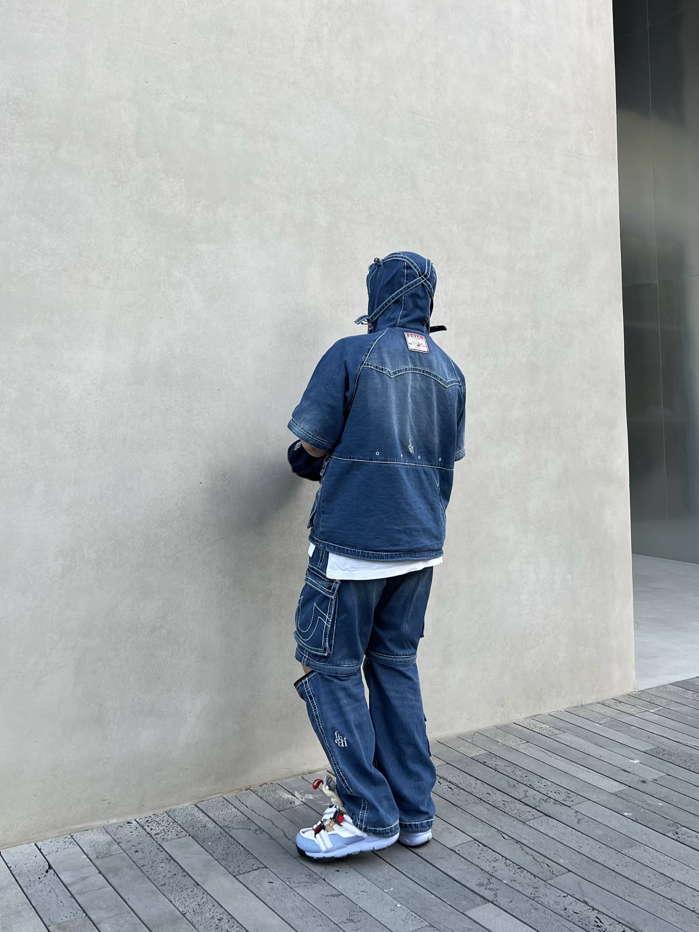 True Religion x Fetch Denim Cap Indigo, True Religion x Fetch Denim Separate Parka Indigo 착용 스타일 - 3