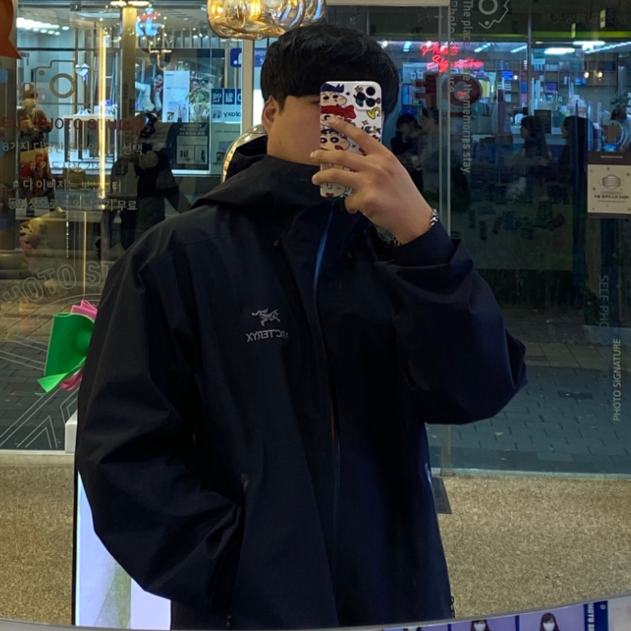 Arc'teryx Zeta SL Jacket Black 착용 스타일