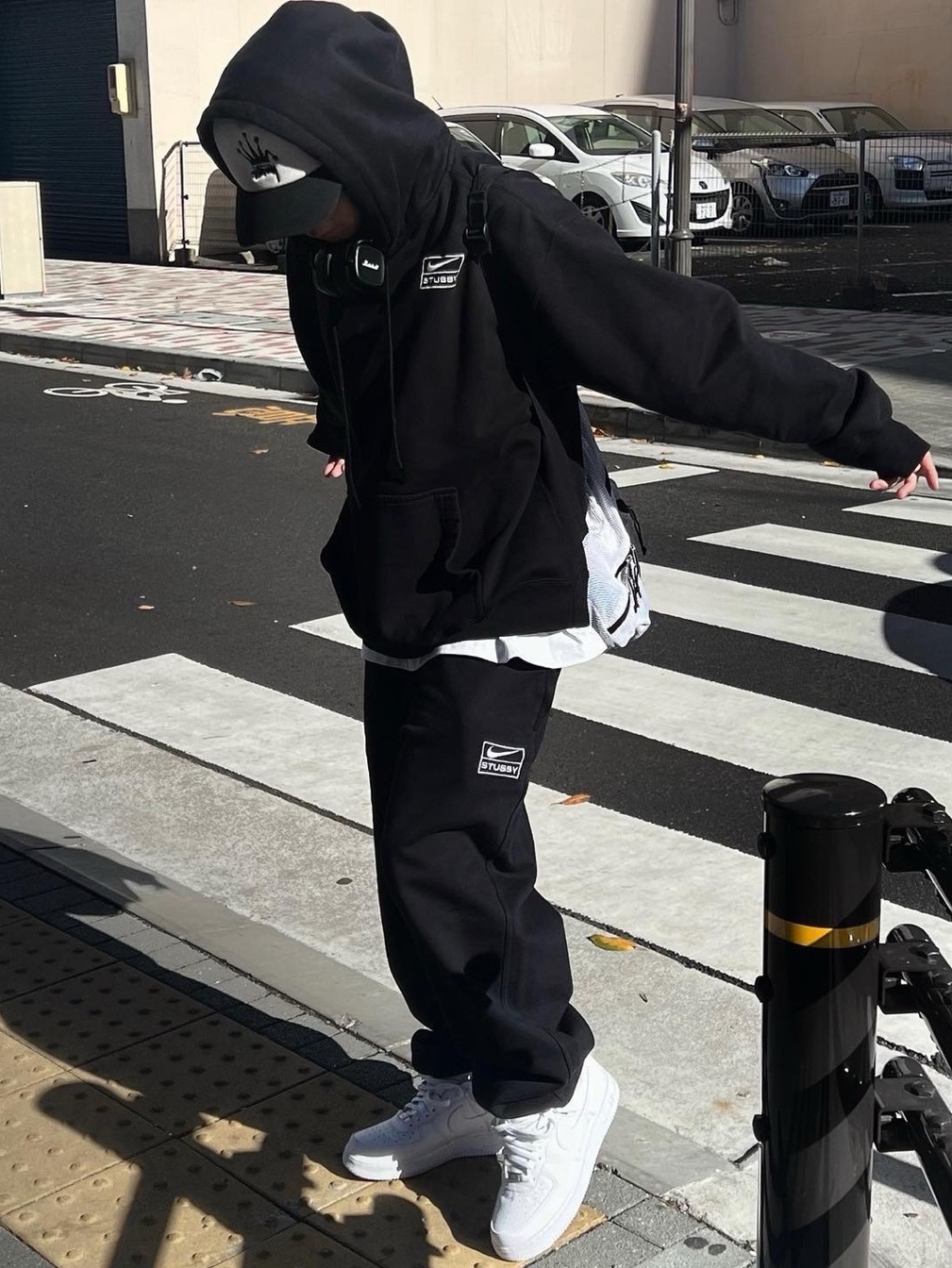 Nike x Stussy Full Zip Fleece Hoodie Grey Heather (FJ9181-050), Nike x Stussy Fleece Pants Grey Heather (FN5231-050) 착용 스타일 - 5