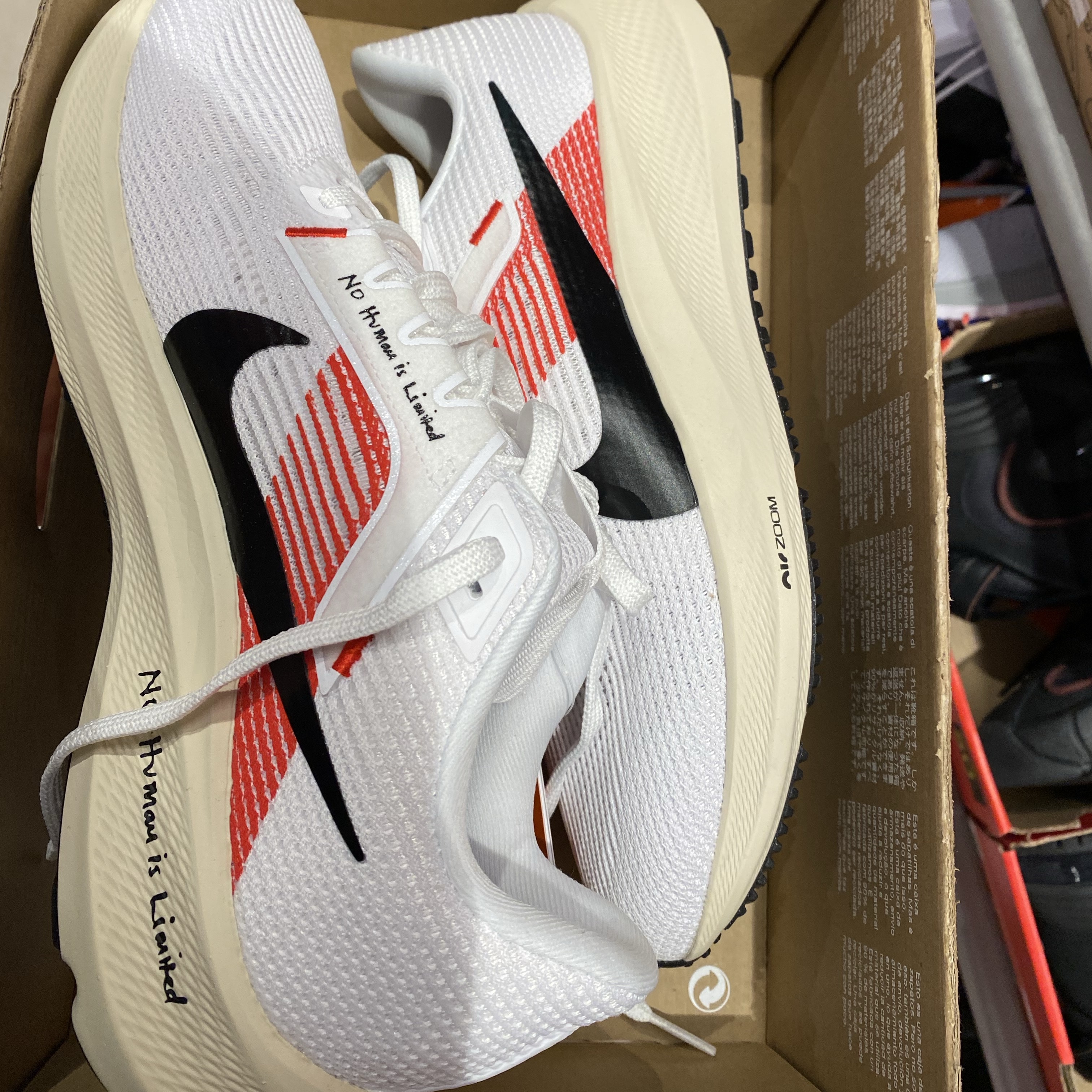 Nike Air Zoom Pegasus 40 Eliud Kipchoge, Birkenstock Boston Soft Footbed Taupe - Regular 착용 스타일 - 2