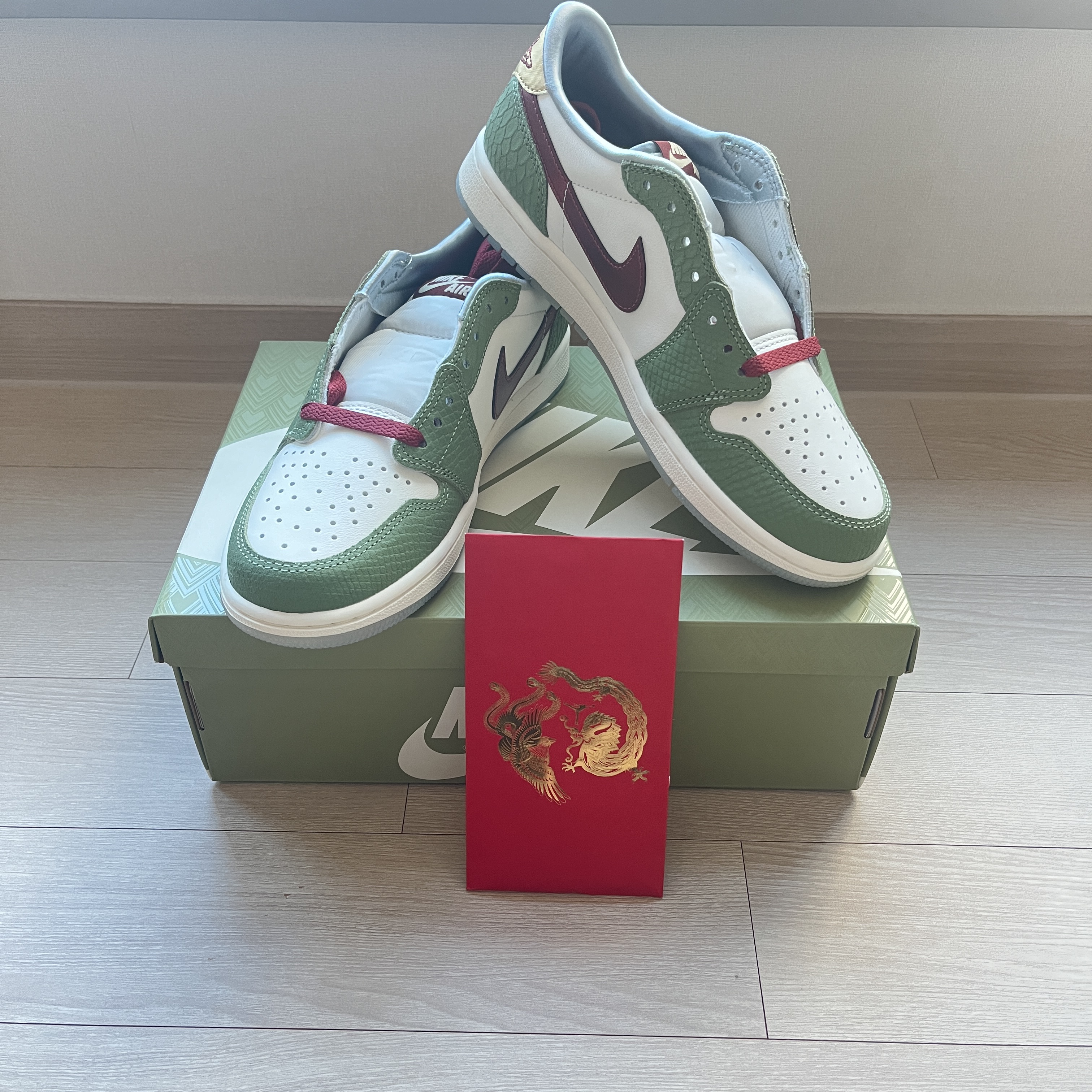 Jordan 1 Retro Low OG Chinese New Year 착용 스타일 - 4