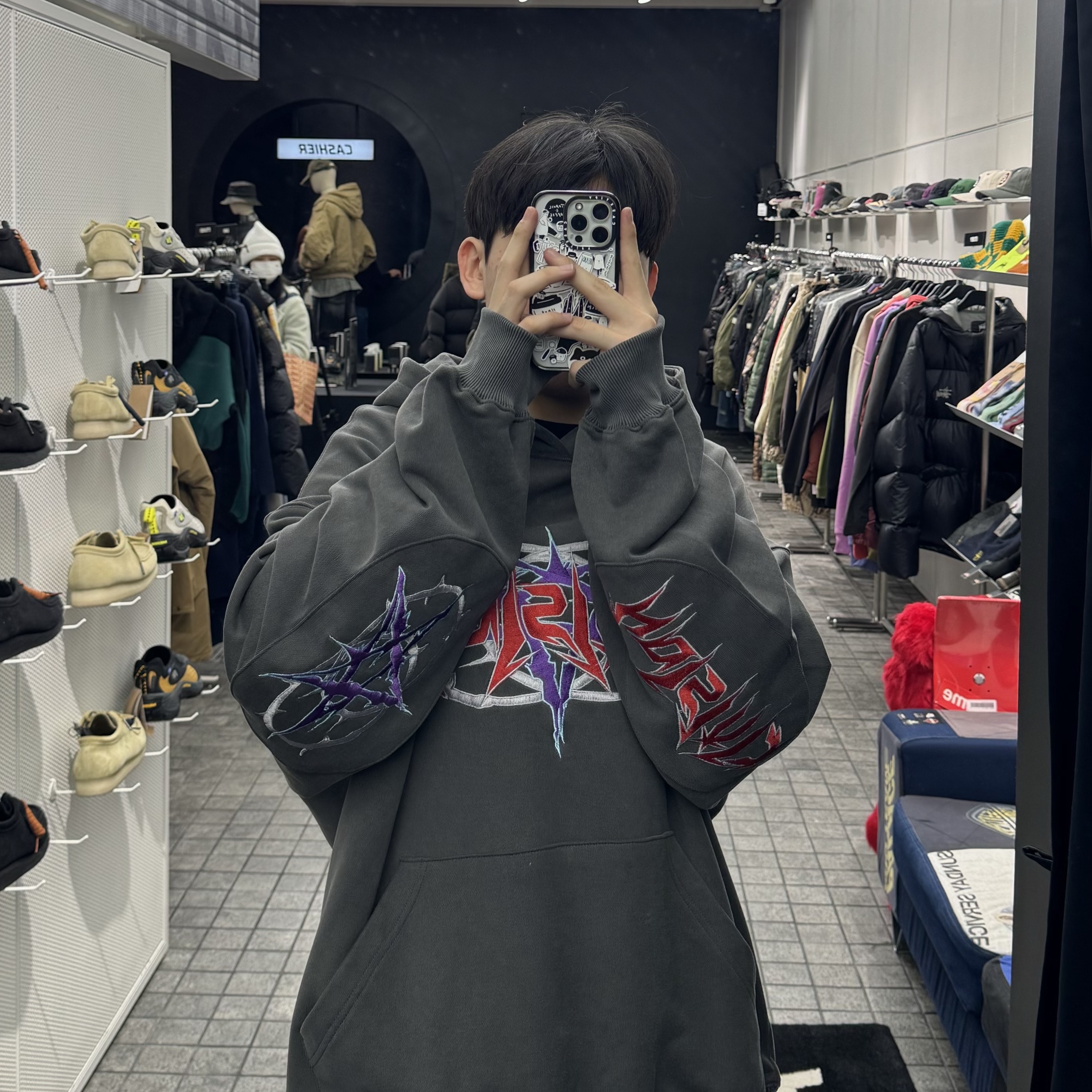 [KREAM 단독] Civision by CSC Hybrid Shell Track Jacket Navy, Civision by CSC Death Core Hoodie Charcoal 착용 스타일 - 2