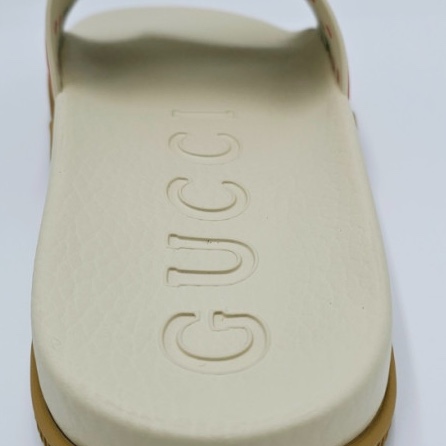 Gucci Interlocking G Slide Sandal Orange Green Rubber 착용 스타일 - 4