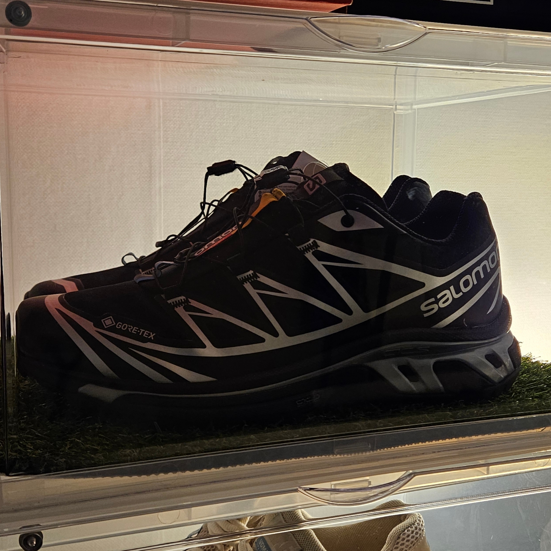 Salomon XT-6 GTX Black Silver 착용 스타일 - 3