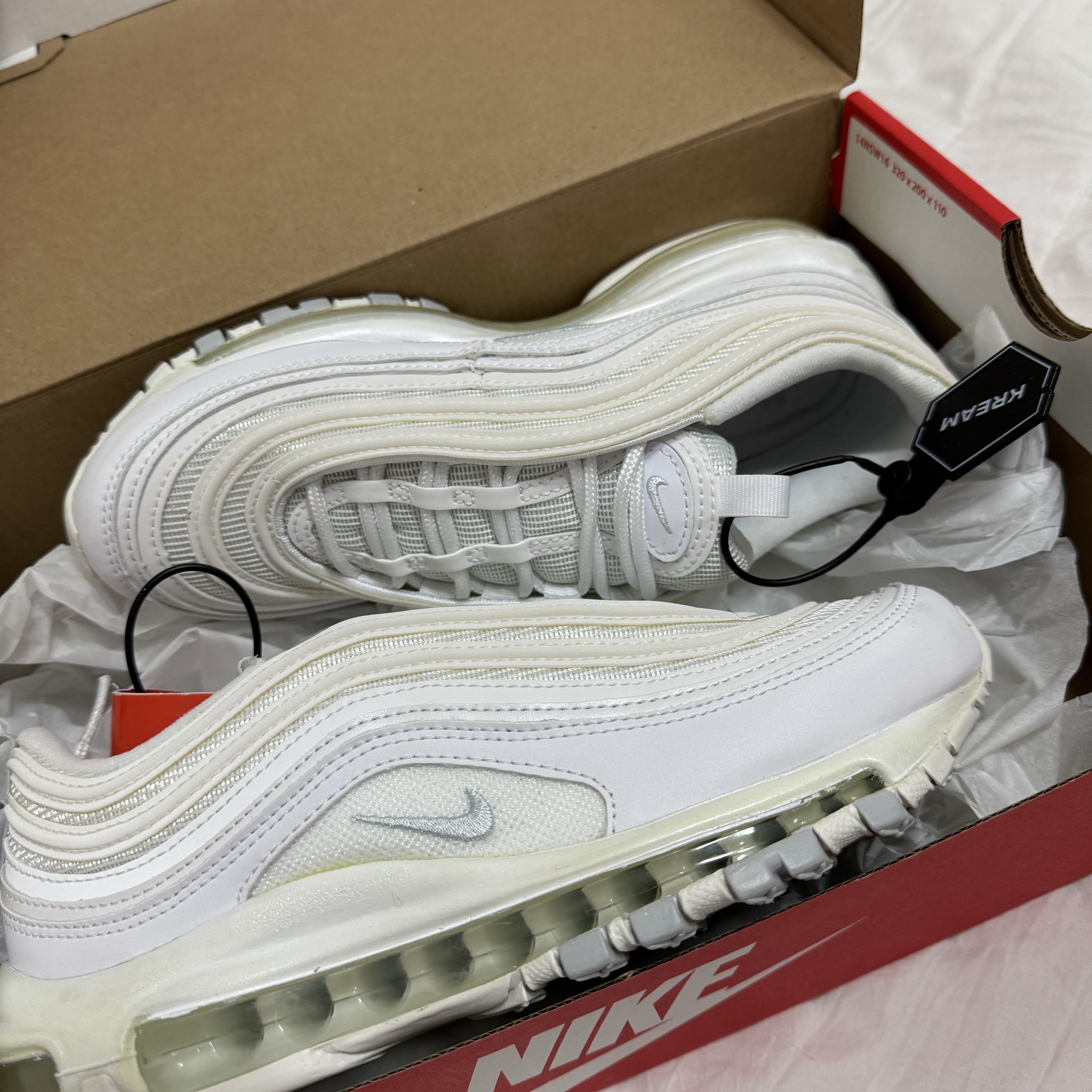 (W) Nike Air Max 97 White Pure Platinum 착용 스타일
