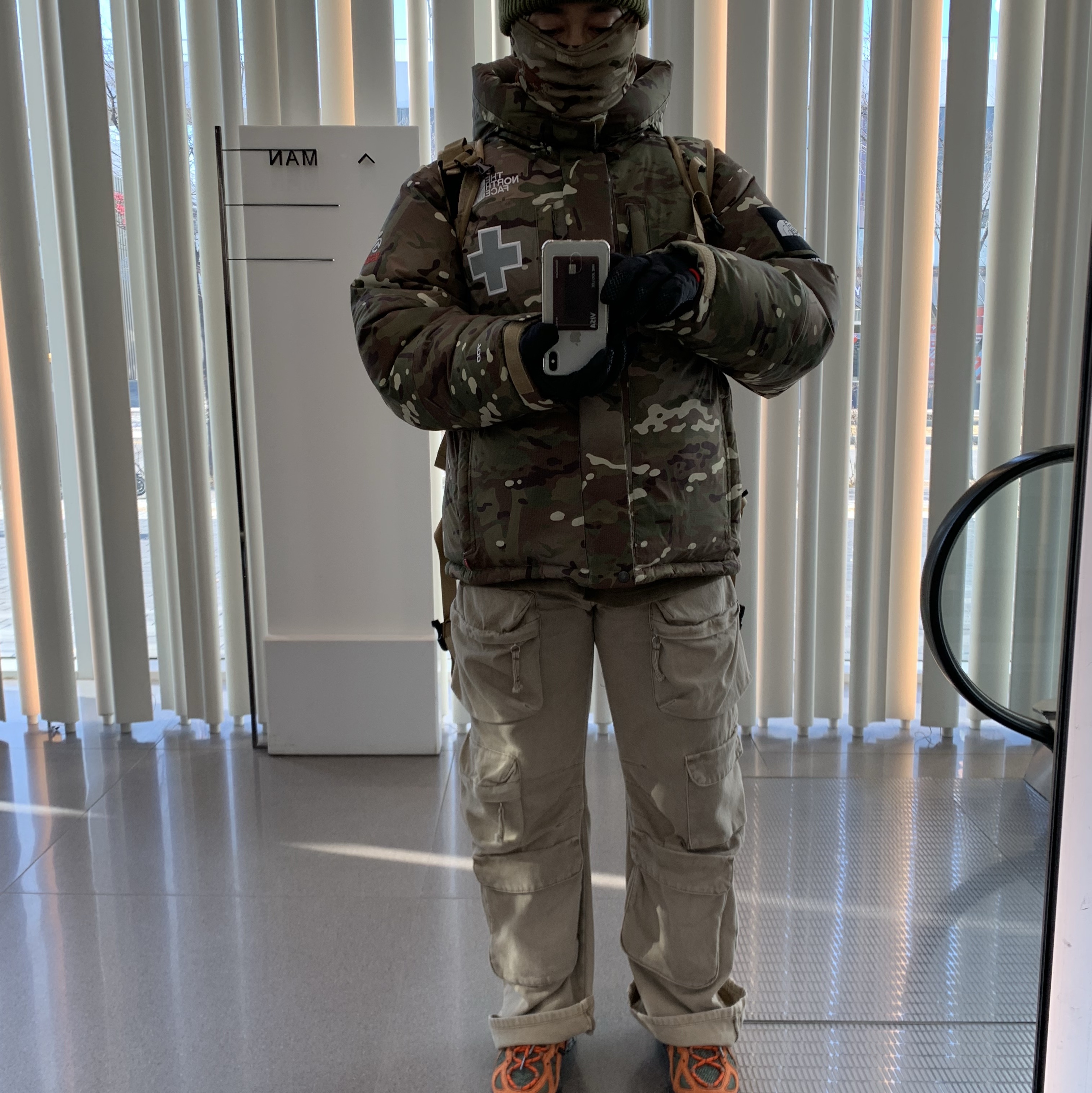 Supreme x The North Face Summit Series Rescue Baltoro Jacket Multi Camo - 22SS 착용 스타일
