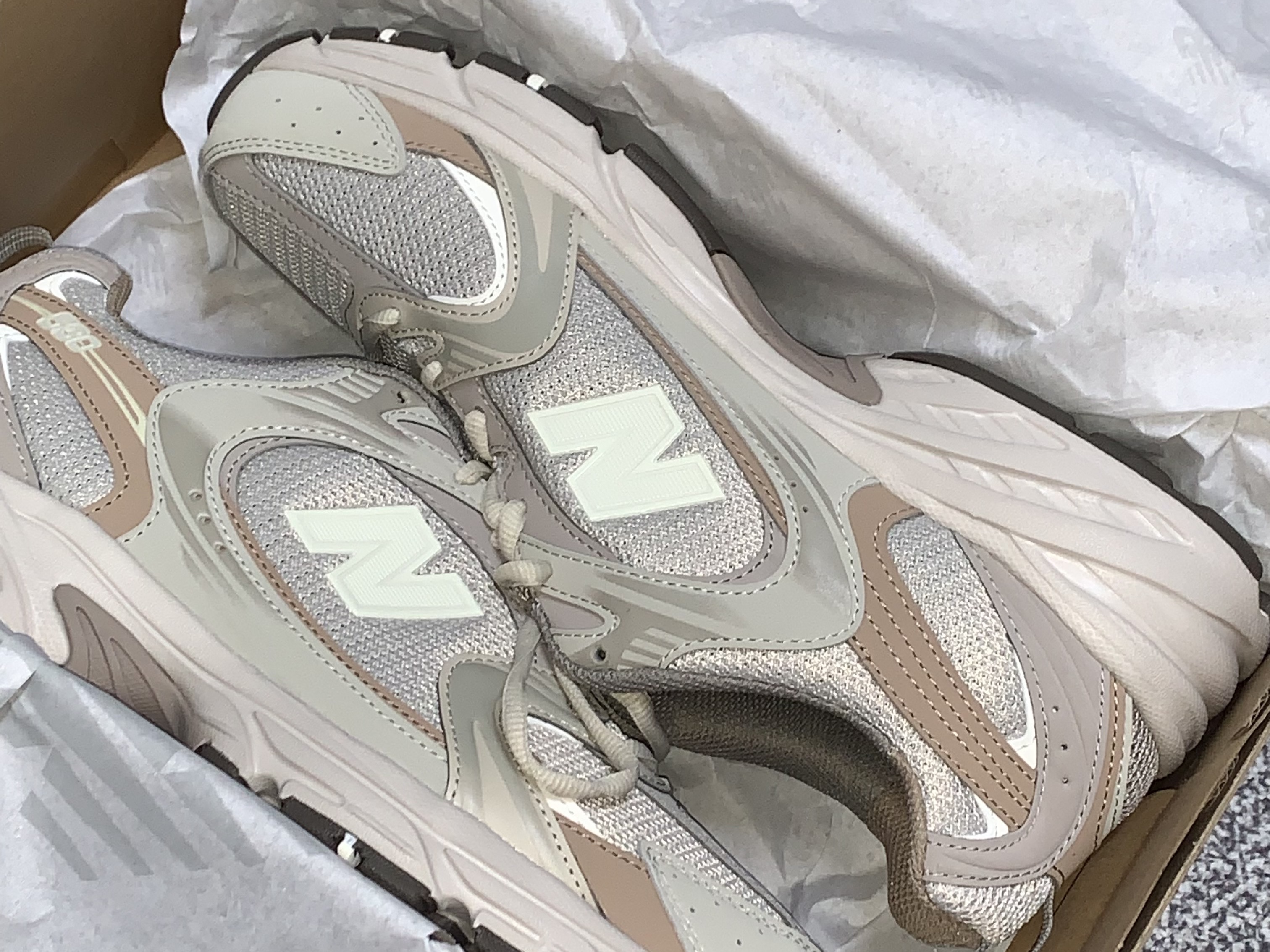 New Balance 530 Mars 착용 스타일