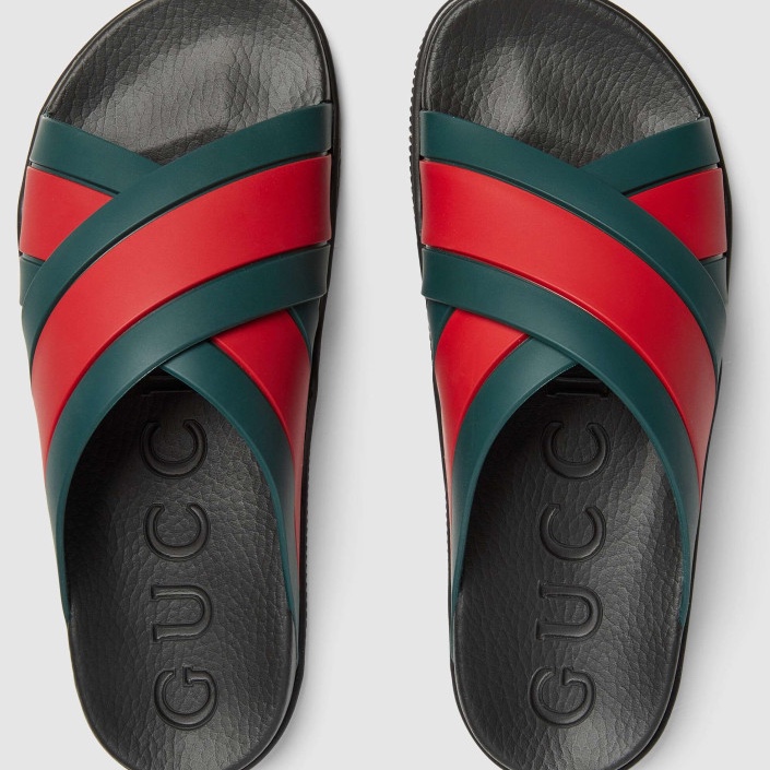 Gucci Web Rubber Slide Green Red 착용 스타일 - 7