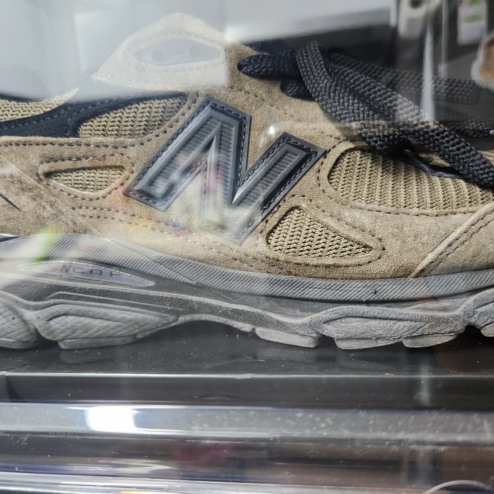 New Balance x JJJJound 990v3 Brown Black 착용 스타일