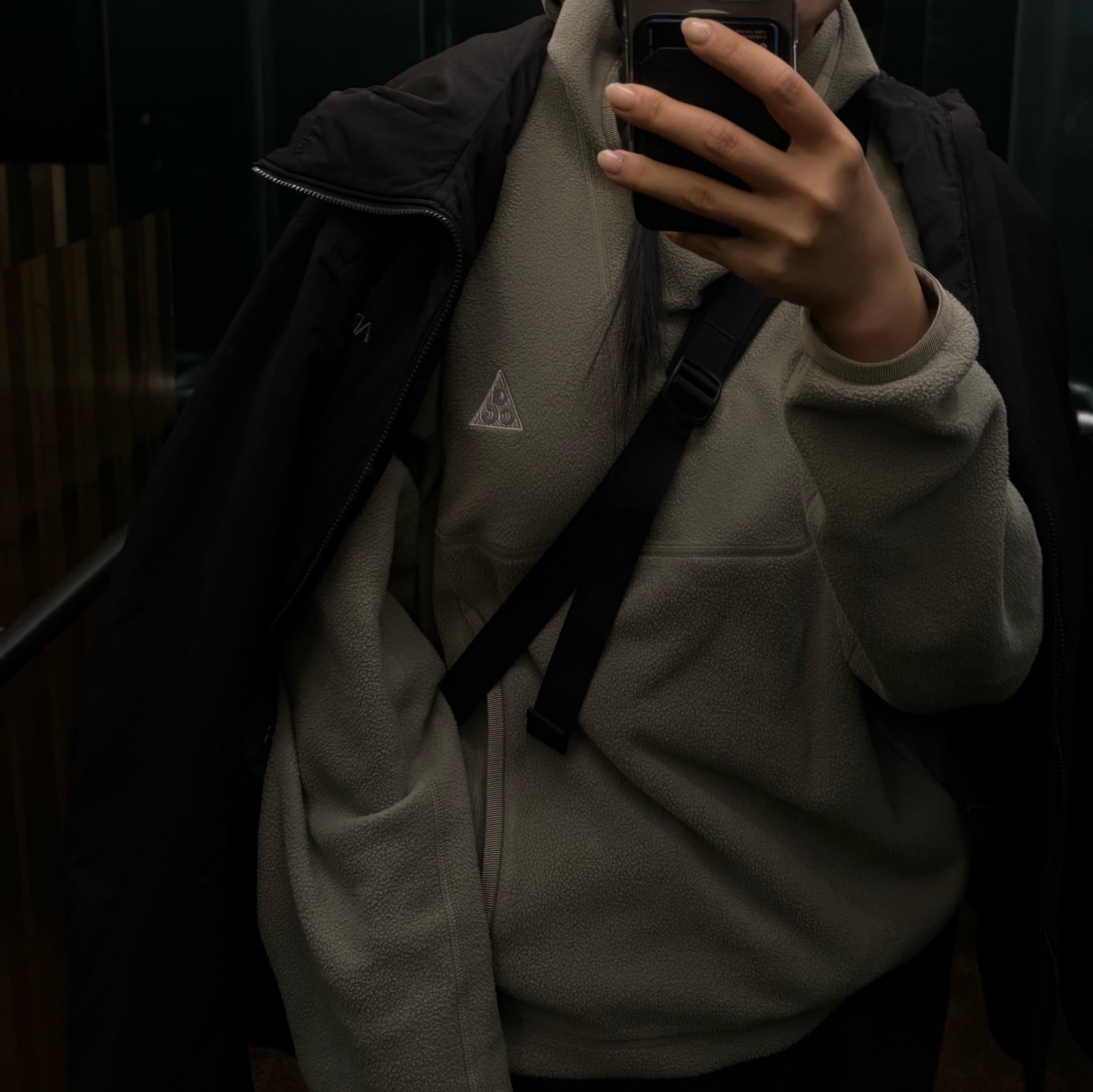 Nike ACG Polartec Wolf Tree Pullover Hoodie Light Army - Asia, Arc'teryx Atom LT Hoody Black 착용 스타일 - 2