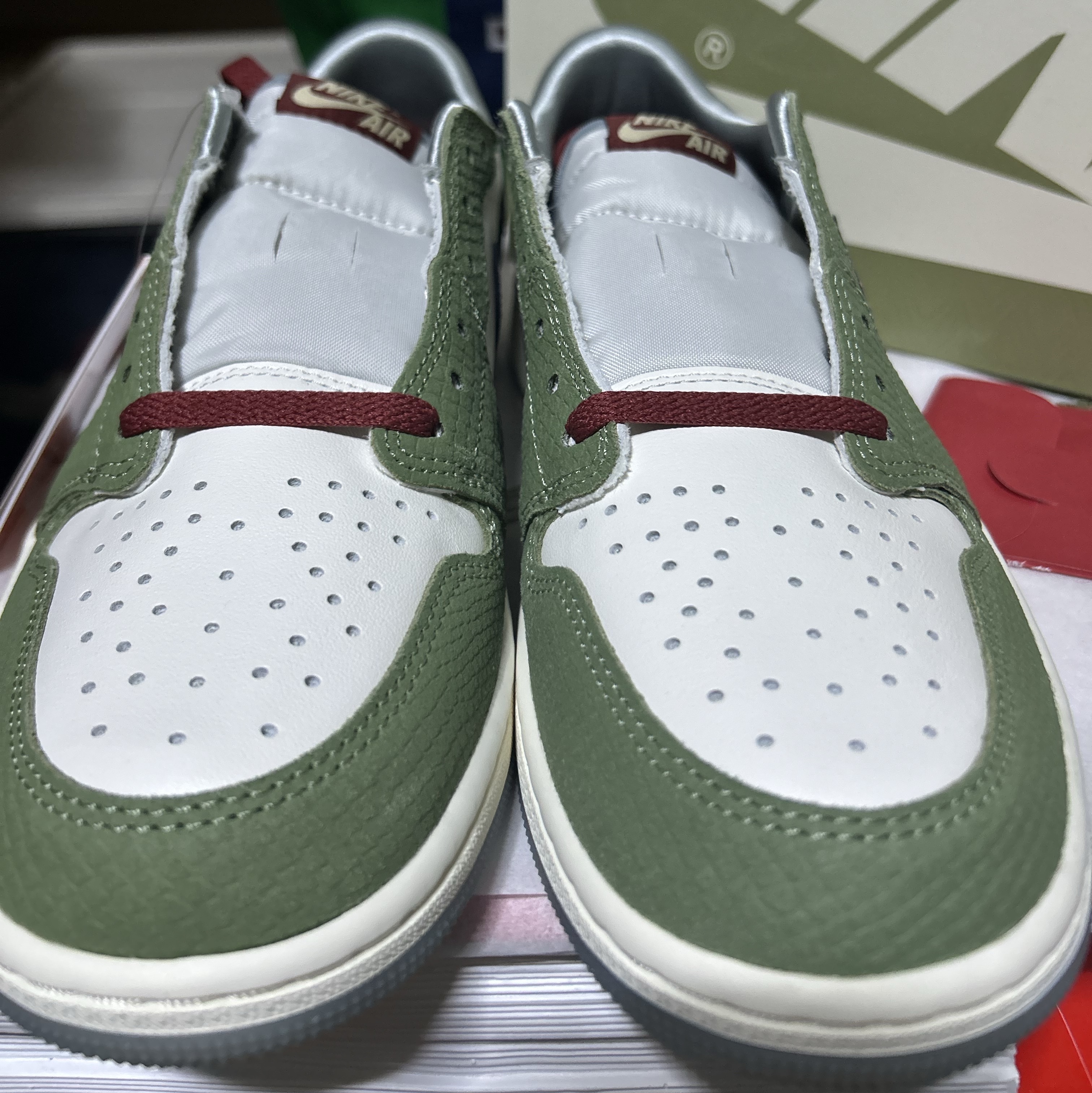 Jordan 1 Retro Low OG Chinese New Year 착용 스타일 - 5