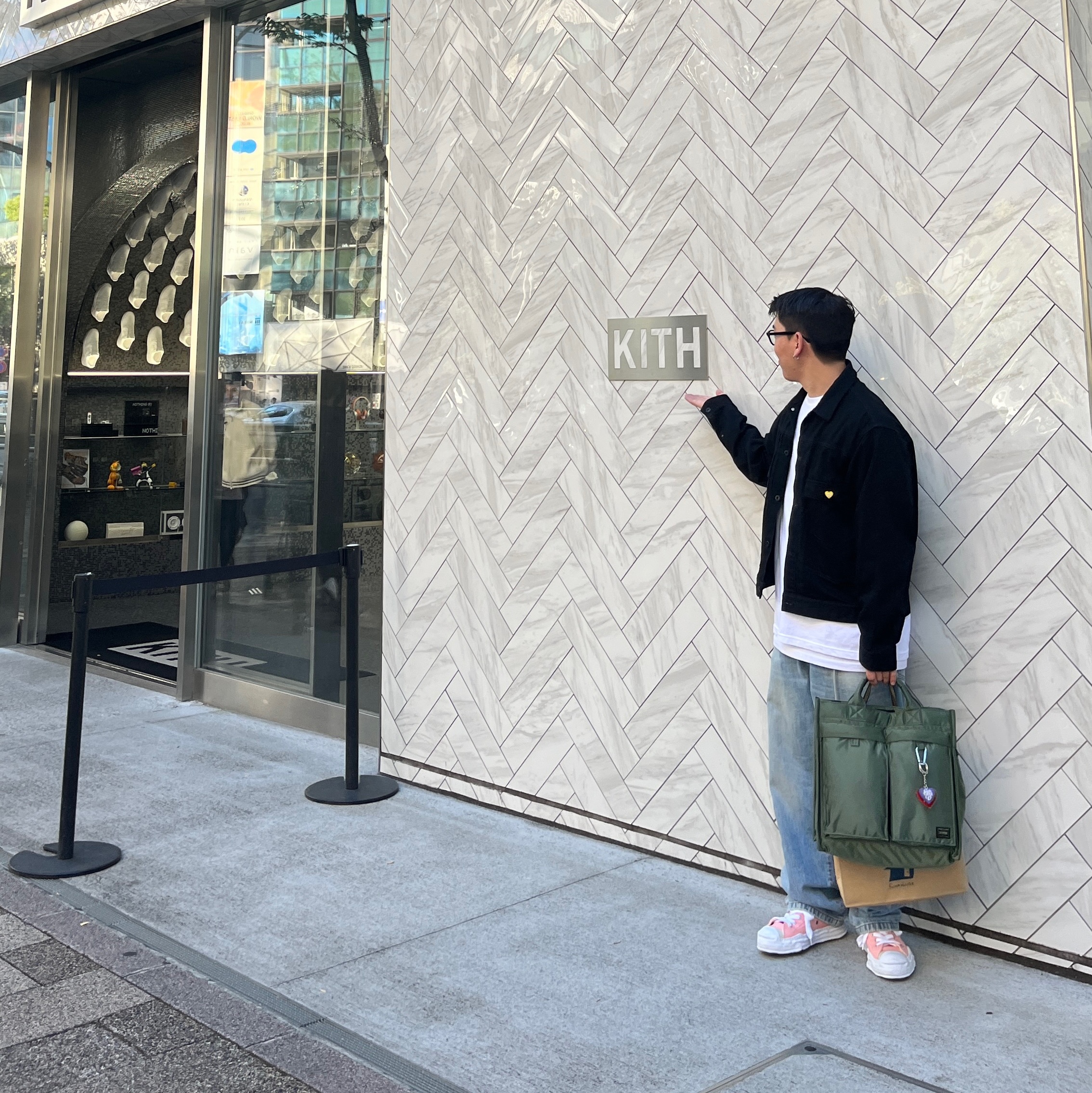 Maison Mihara Yasuhiro Hank OG Sole Canvas Low-top Sneakers Pink, Porter Tanker Short Helmet Bag Sage Green 착용 스타일