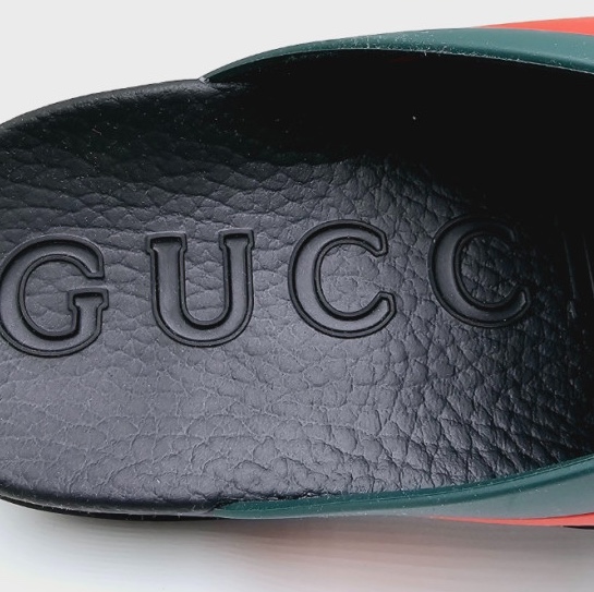 Gucci Web Rubber Slide Green Red 착용 스타일 - 6