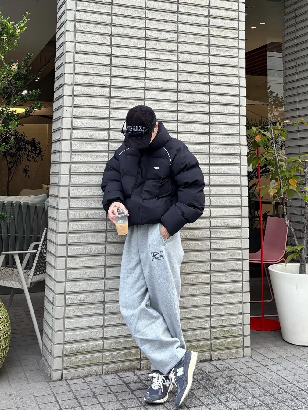 Nike x Stussy Full Zip Fleece Hoodie Grey Heather (FJ9181-050), Nike x Stussy Fleece Pants Grey Heather (FN5231-050) 착용 스타일 - 3
