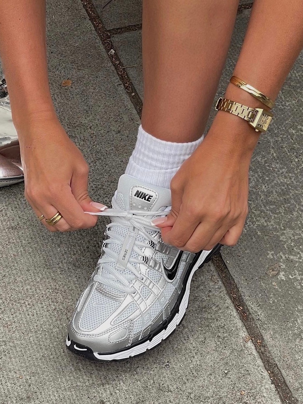 (W) Nike P-6000 Metallic Silver Red, Nike P-6000 Pure Platinum 착용 스타일 - 5