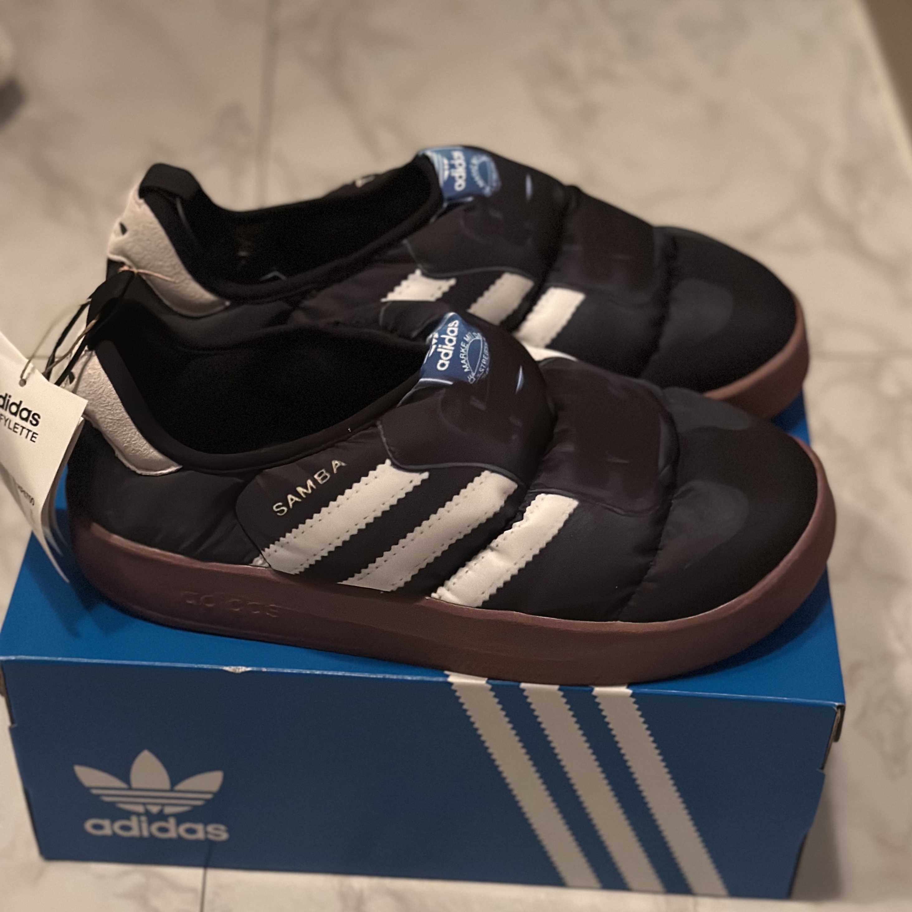 Adidas Puffylette Samba Core Black 착용 스타일