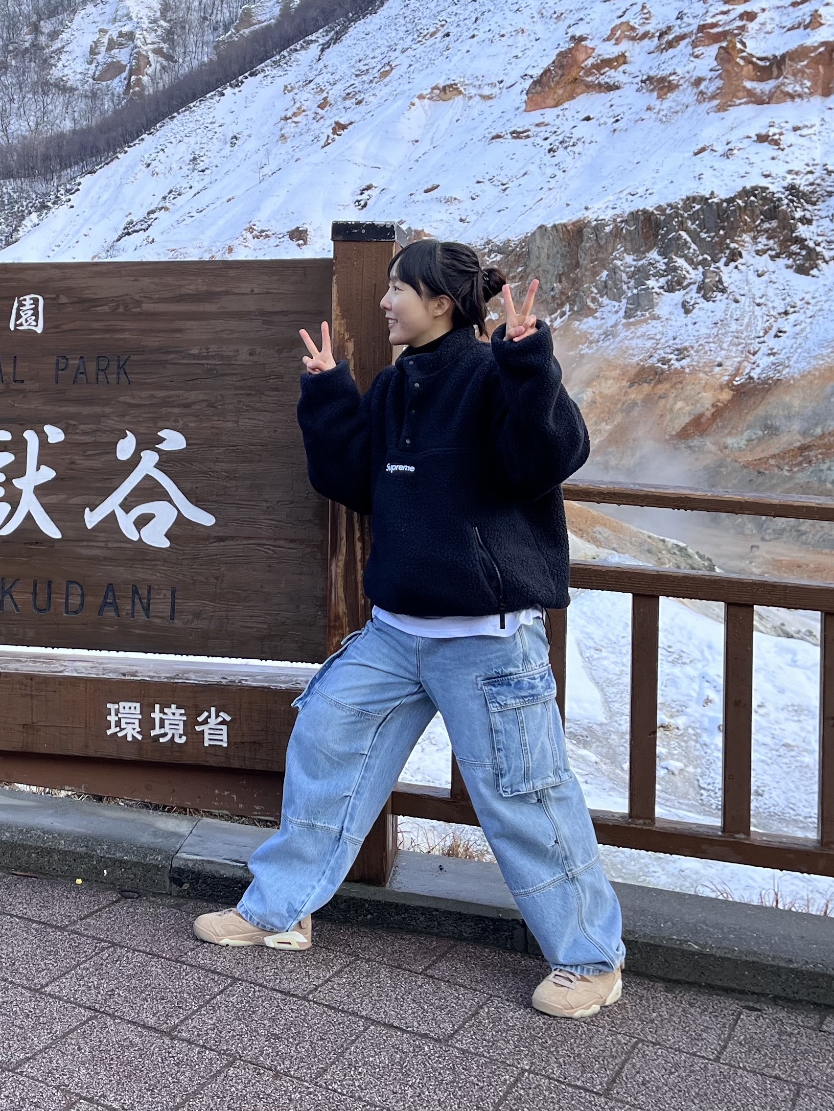 Supreme Polartec Shearling Reversible Pullover Black - 23FW, Jordan 6 x Travis Scott Retro SP British Khaki 착용 스타일
