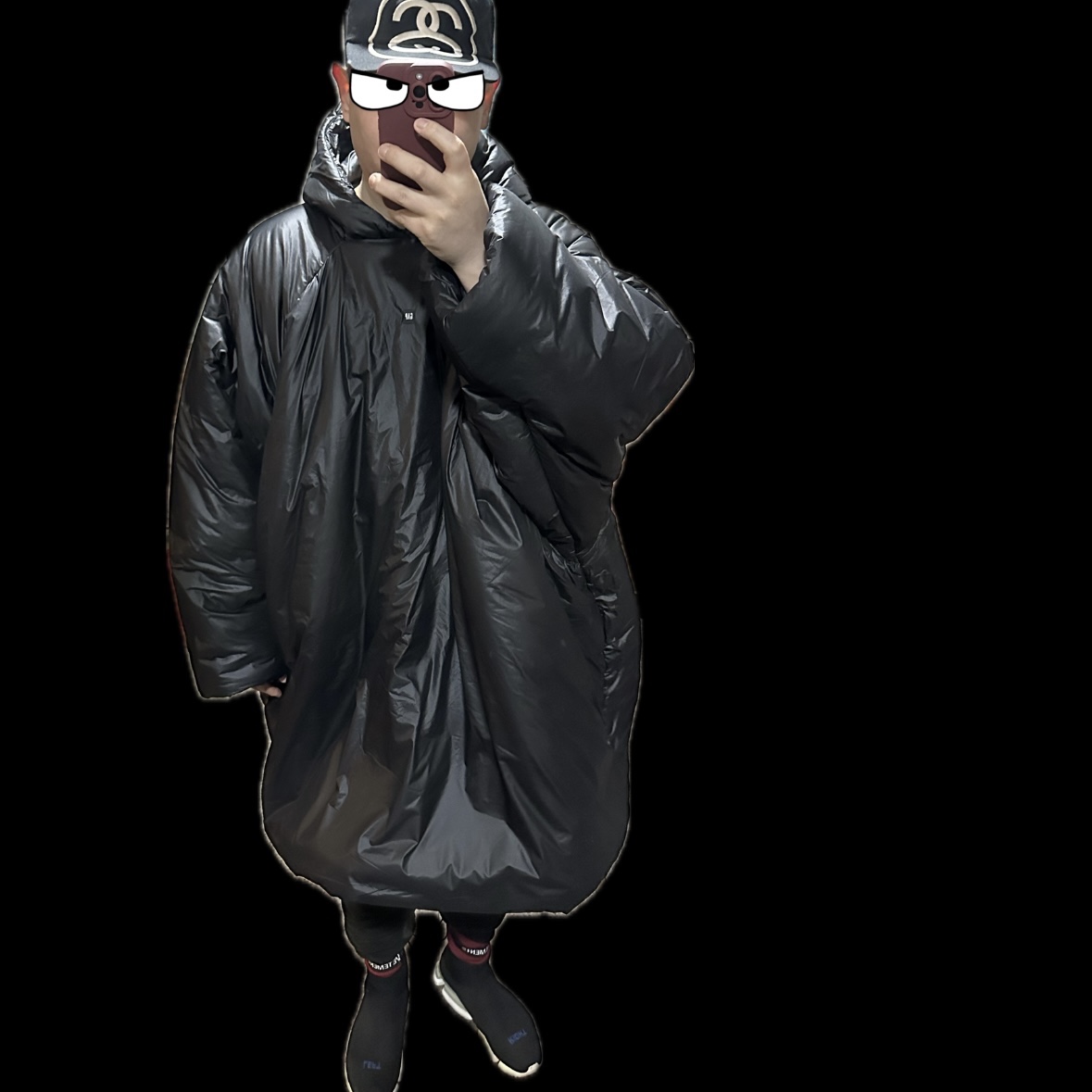 Stussy Big Link Low Pro Strapback Cap Black, Yeezy Gap Engineered By Balenciaga T-Cut Puffer Parka Black 착용 스타일
