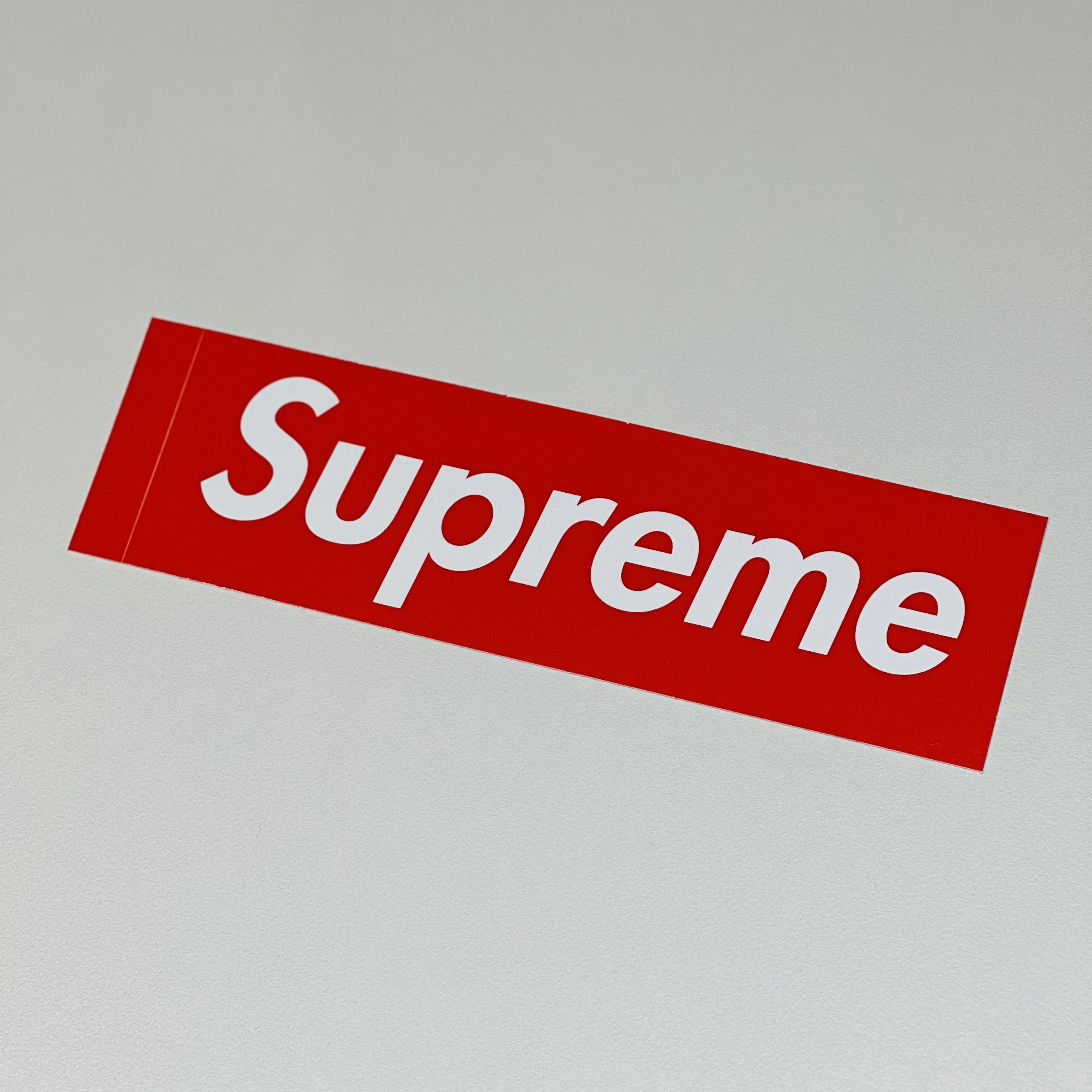Supreme Ying Yang T-Shirt Ash Grey - 23FW 착용 스타일 - 3