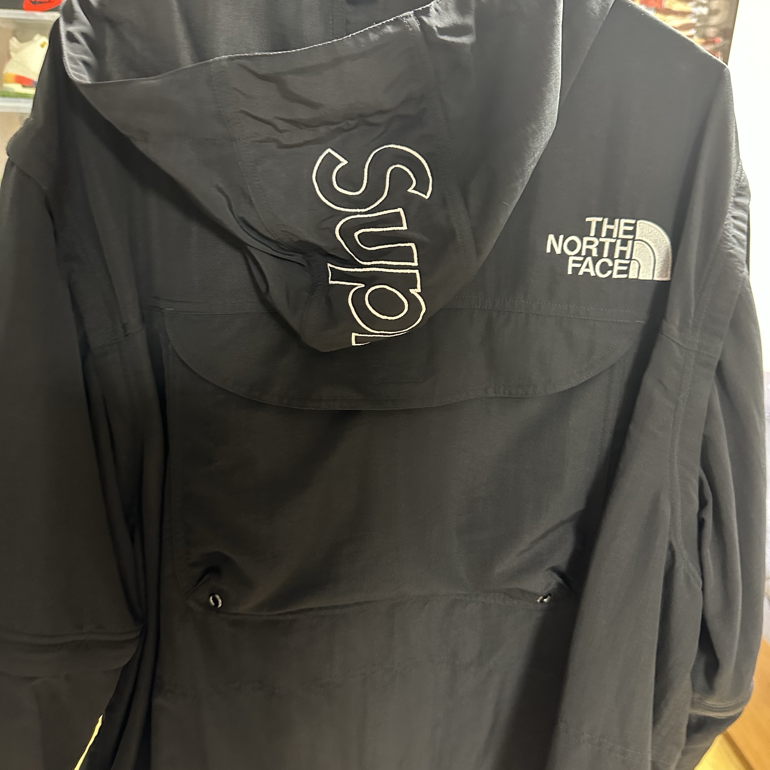 Supreme x The North Face Trekking Convertible Jacket Black - 22SS 착용 스타일 - 2
