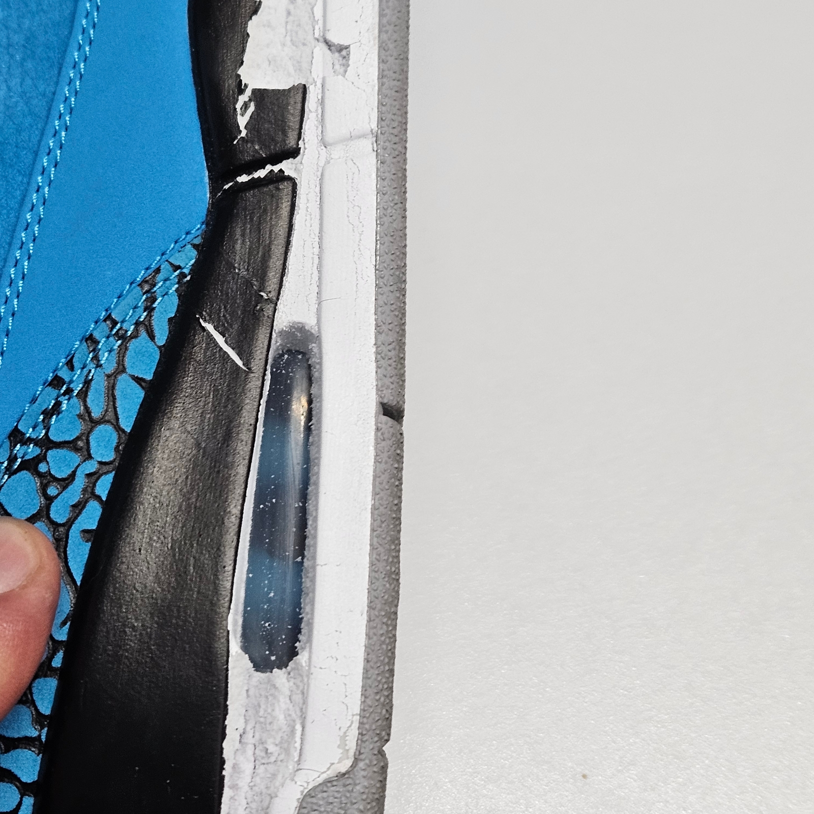 Jordan 3 Retro Powder Blue 착용 스타일 - 1