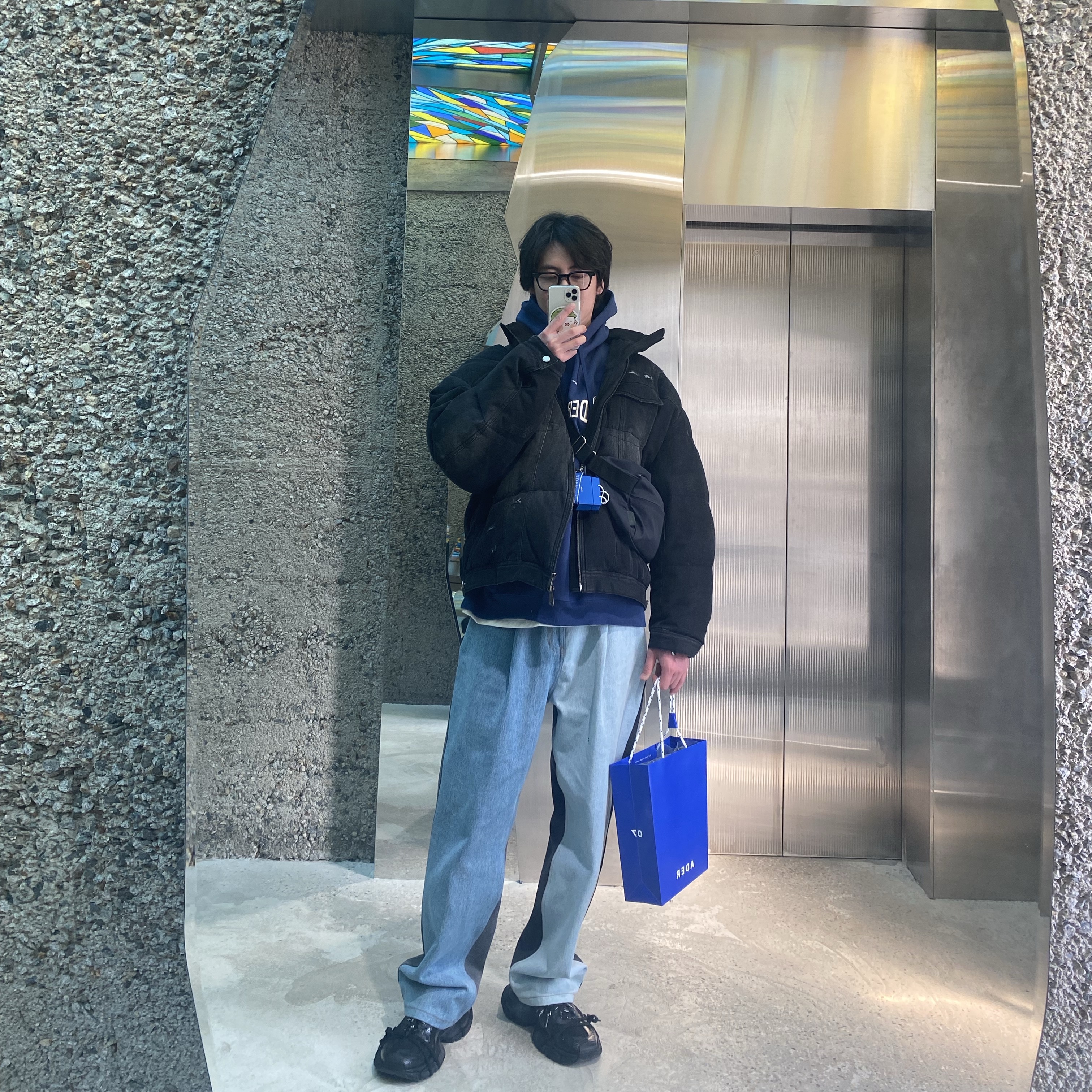 Ader Error Verif Logo Hoodie Navy, Balenciaga 3XL Sneakers Black 착용 스타일 - 2
