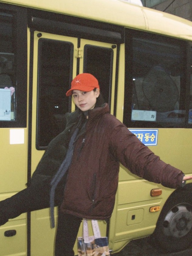 Yunse Hatch Corduroy Cap Navy 착용 스타일 - 5