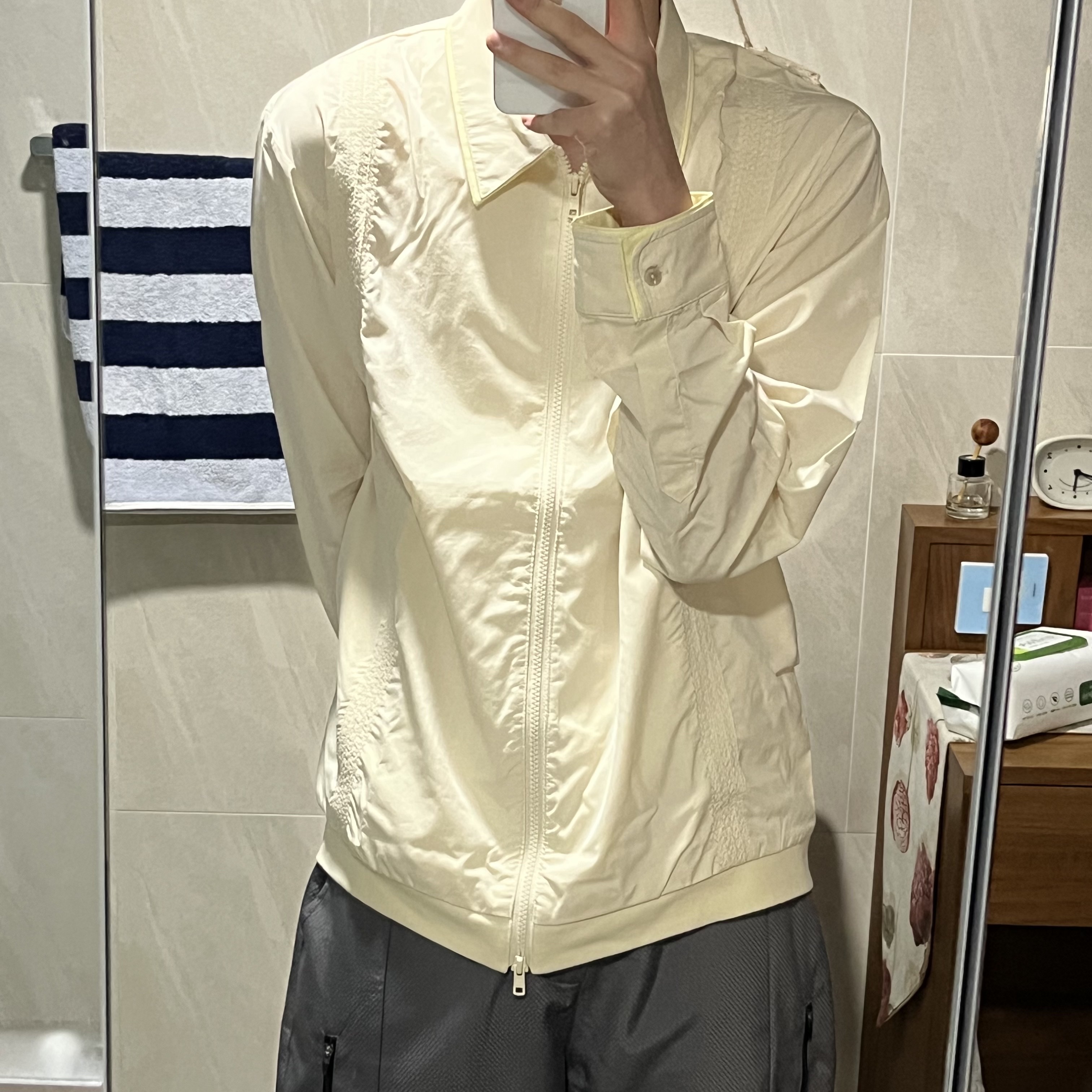 Xlim Ep.3 01 Shirt Burgundy 착용 스타일 - 1