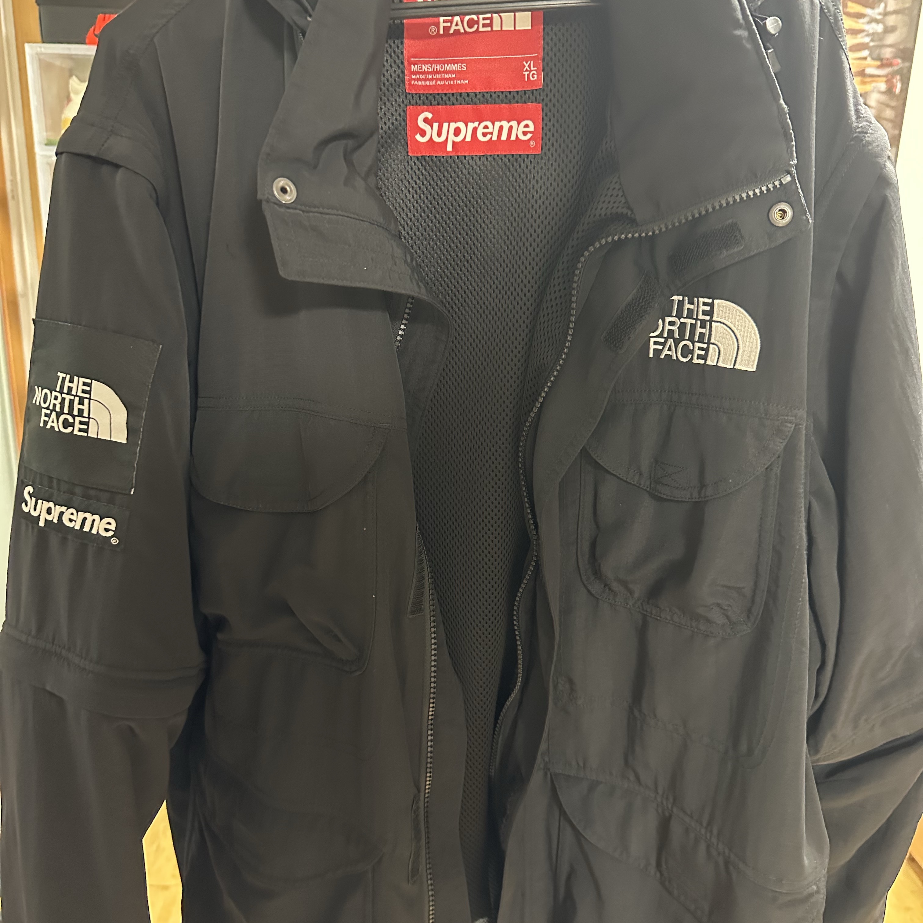 Supreme x The North Face Trekking Convertible Jacket Black - 22SS 착용 스타일 - 1