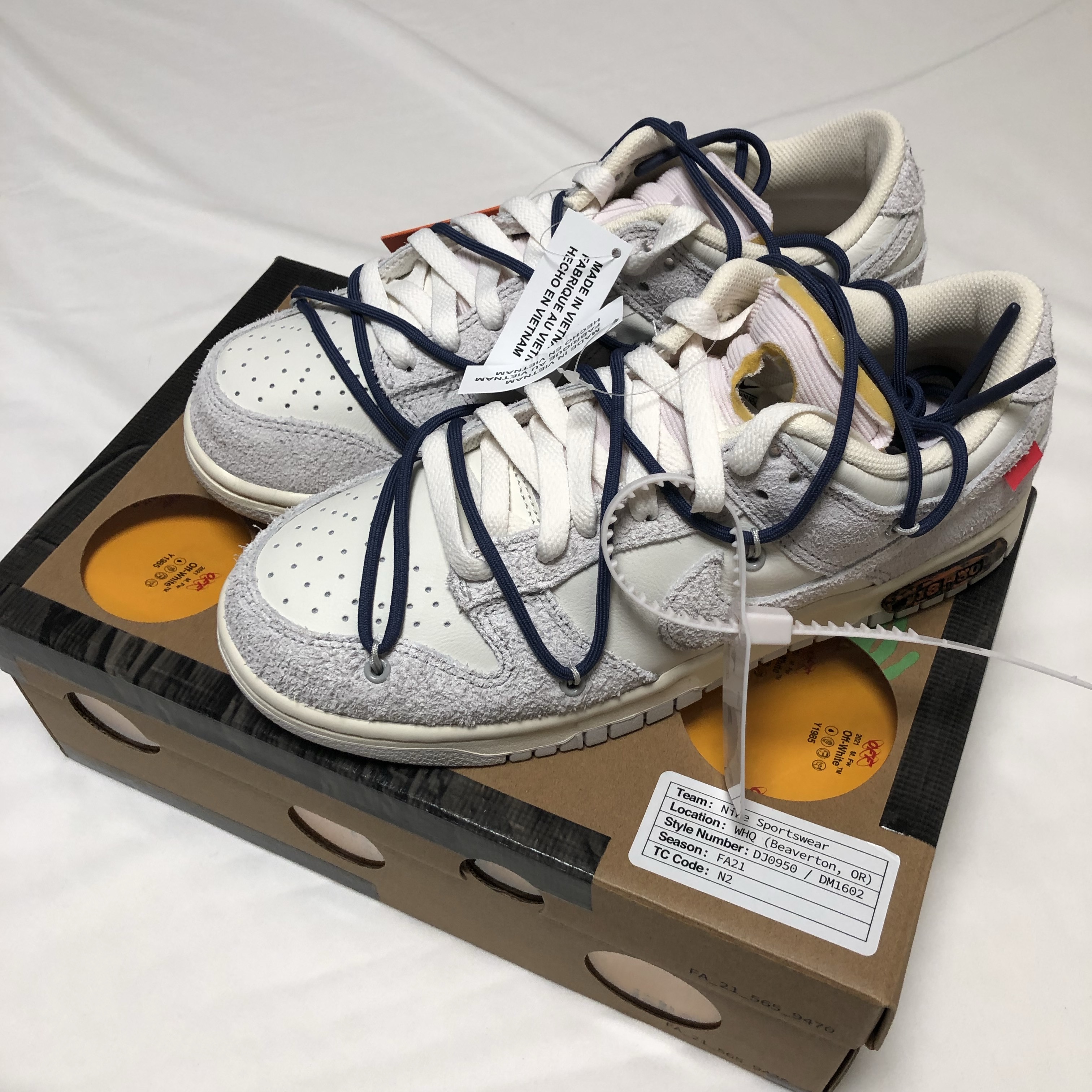 Nike x Off-White Dunk Low The 50 - Lot 18 착용 스타일 - 3