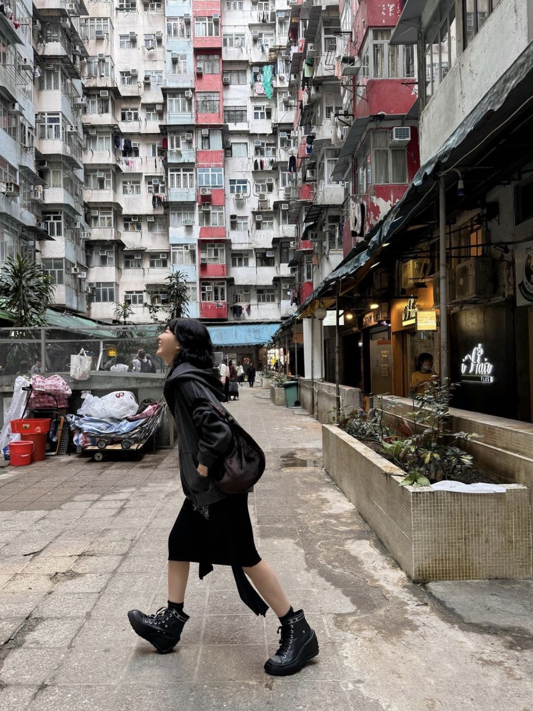 (W) Converse x Martine Ali Chuck 70 De Luxe Wedge Black 착용 스타일