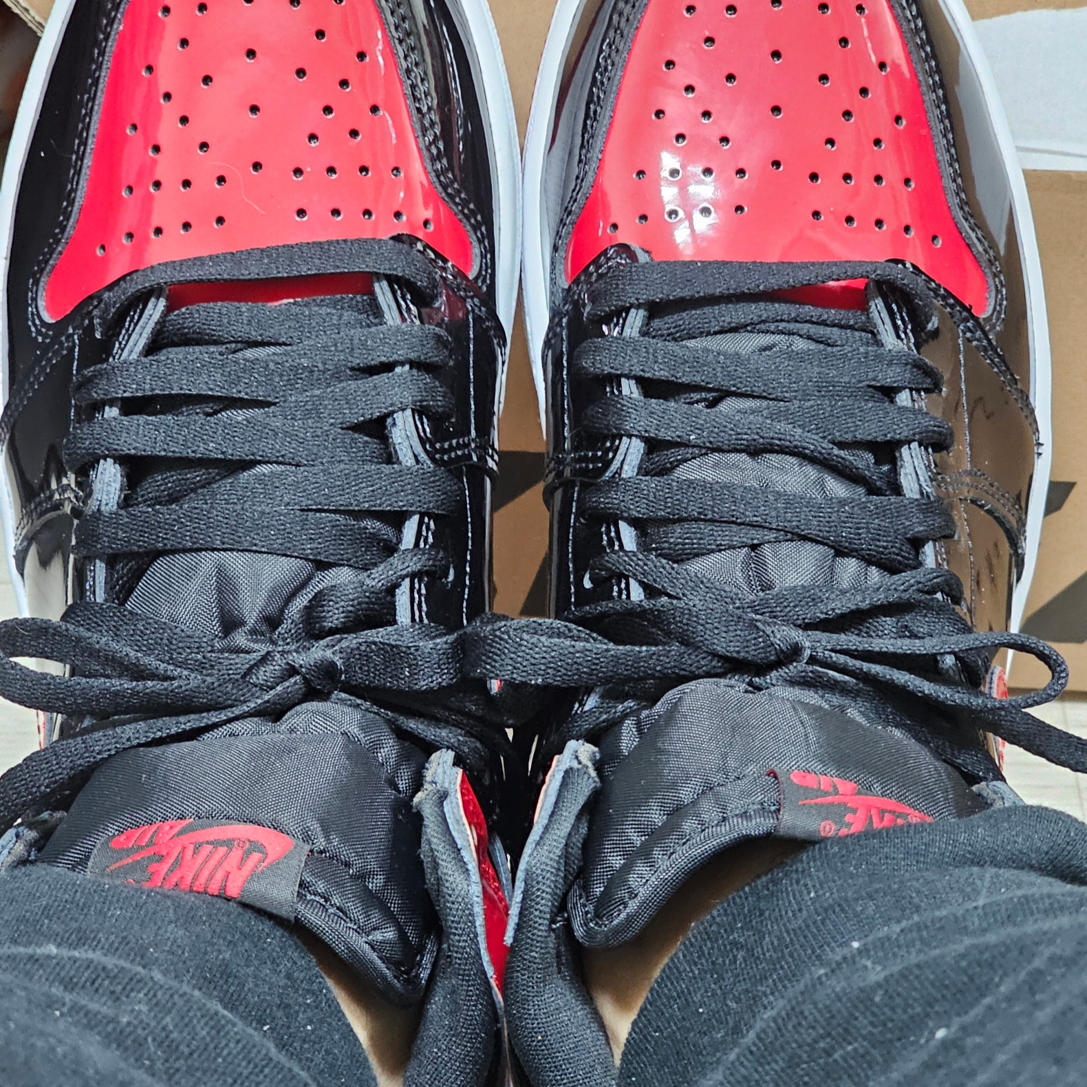 Jordan 1 Retro High OG Patent Bred 착용 스타일