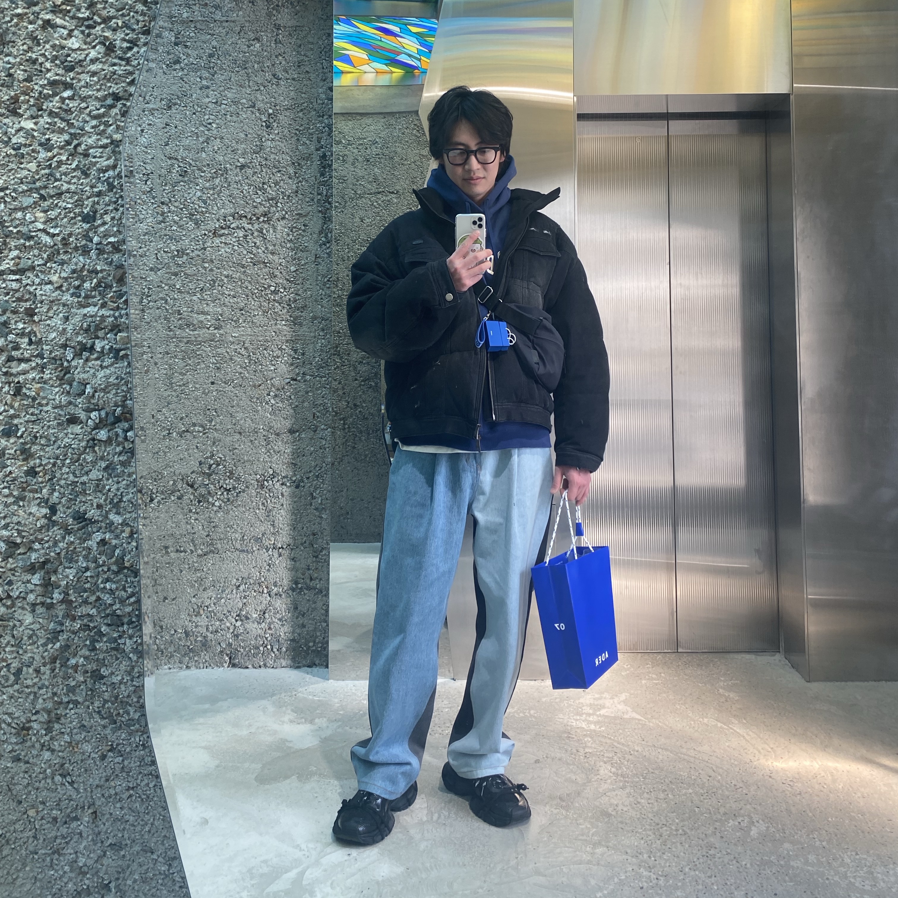 Ader Error Verif Logo Hoodie Navy, Balenciaga 3XL Sneakers Black 착용 스타일 - 1