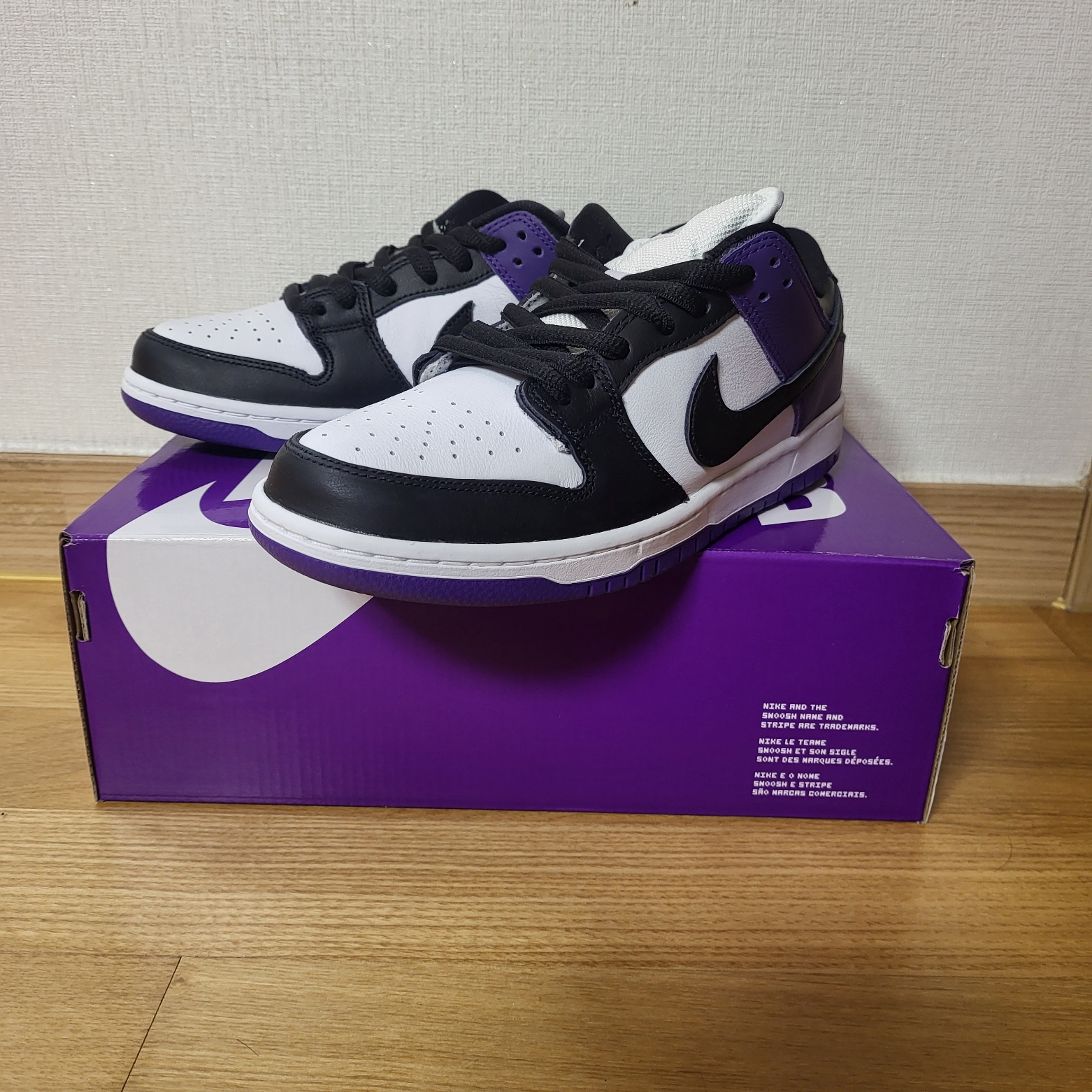 Nike SB Dunk Low Pro Court Purple 착용 스타일 - 1